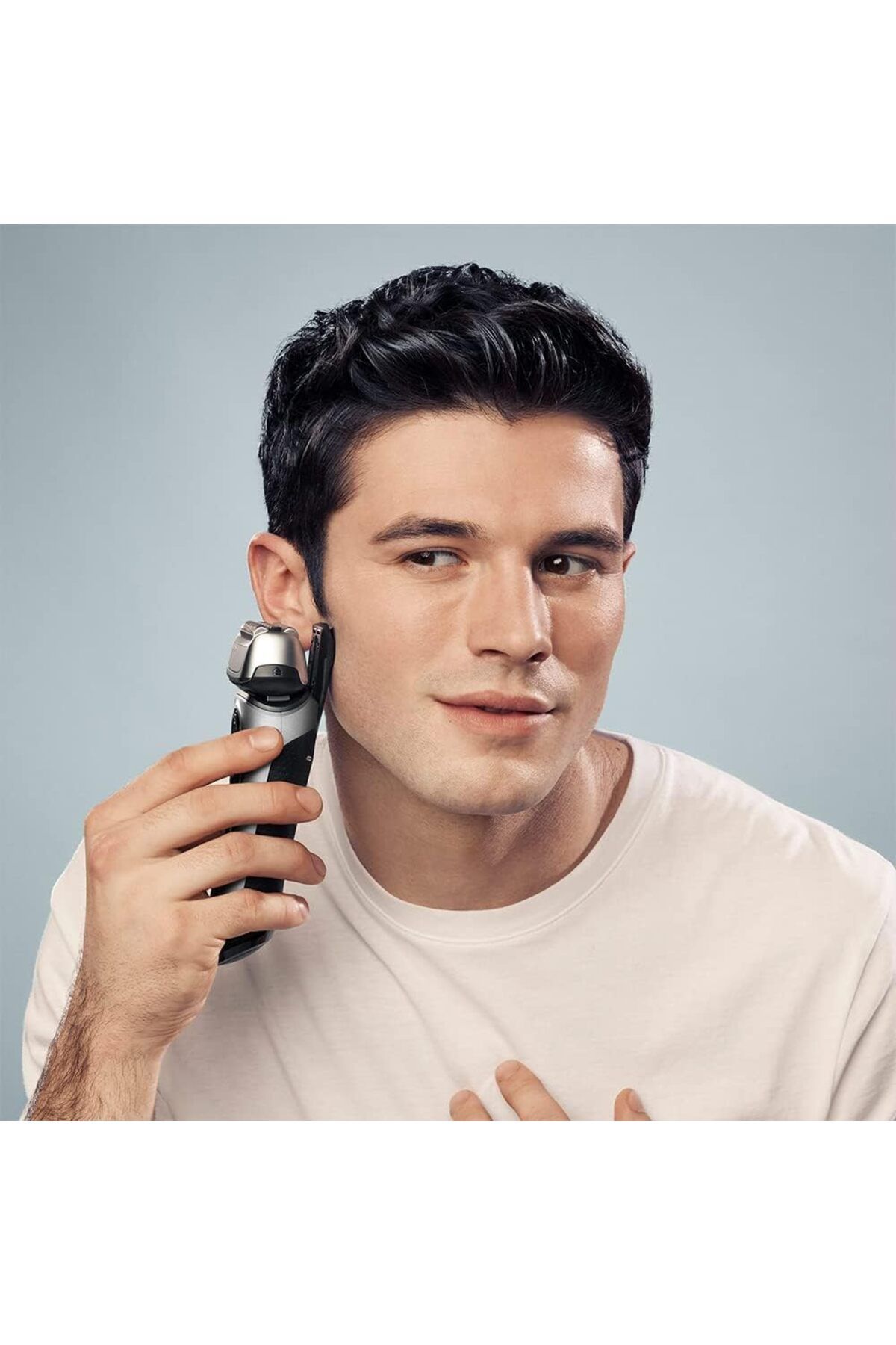 Braun-Series 8, 5-in-1 SmartCare Center, Precise shaving, 8D Flex head, Travel case - 8467cc 5