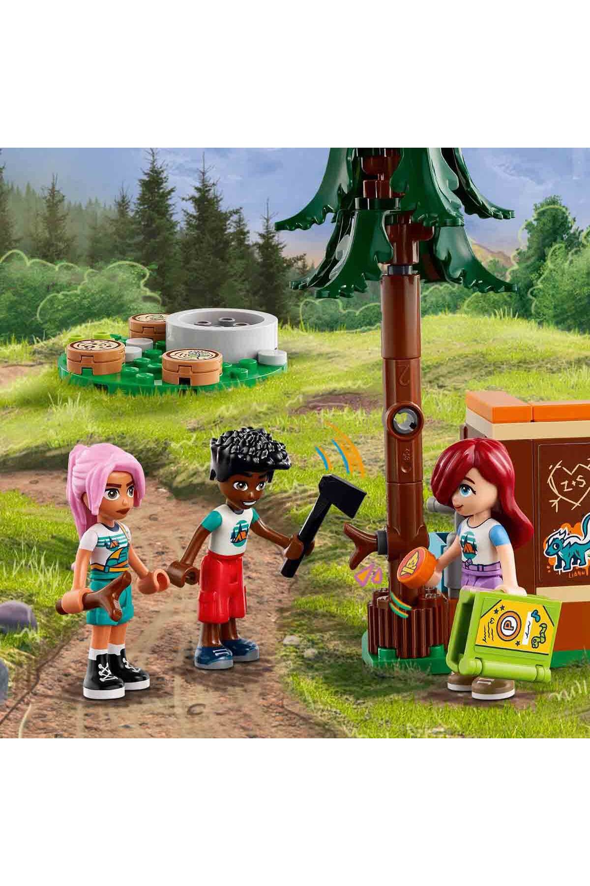 کلبه‌های بامزه کمپ ماجراجویی دوستان ۴۲۶۲۴ – فاکس فیگر برای کودکان از ۷ سال به بالا