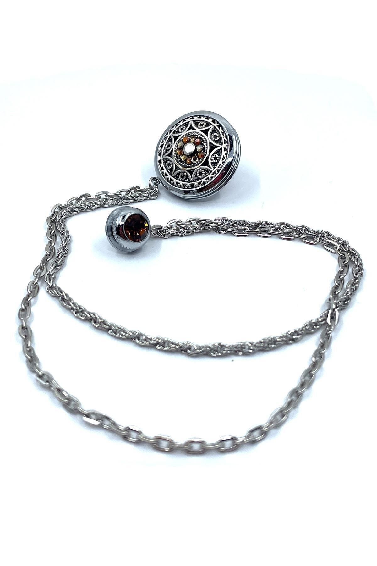  سنجاق یقه کت نقره‌ای رنگ با سنگ نارنجی Yı368