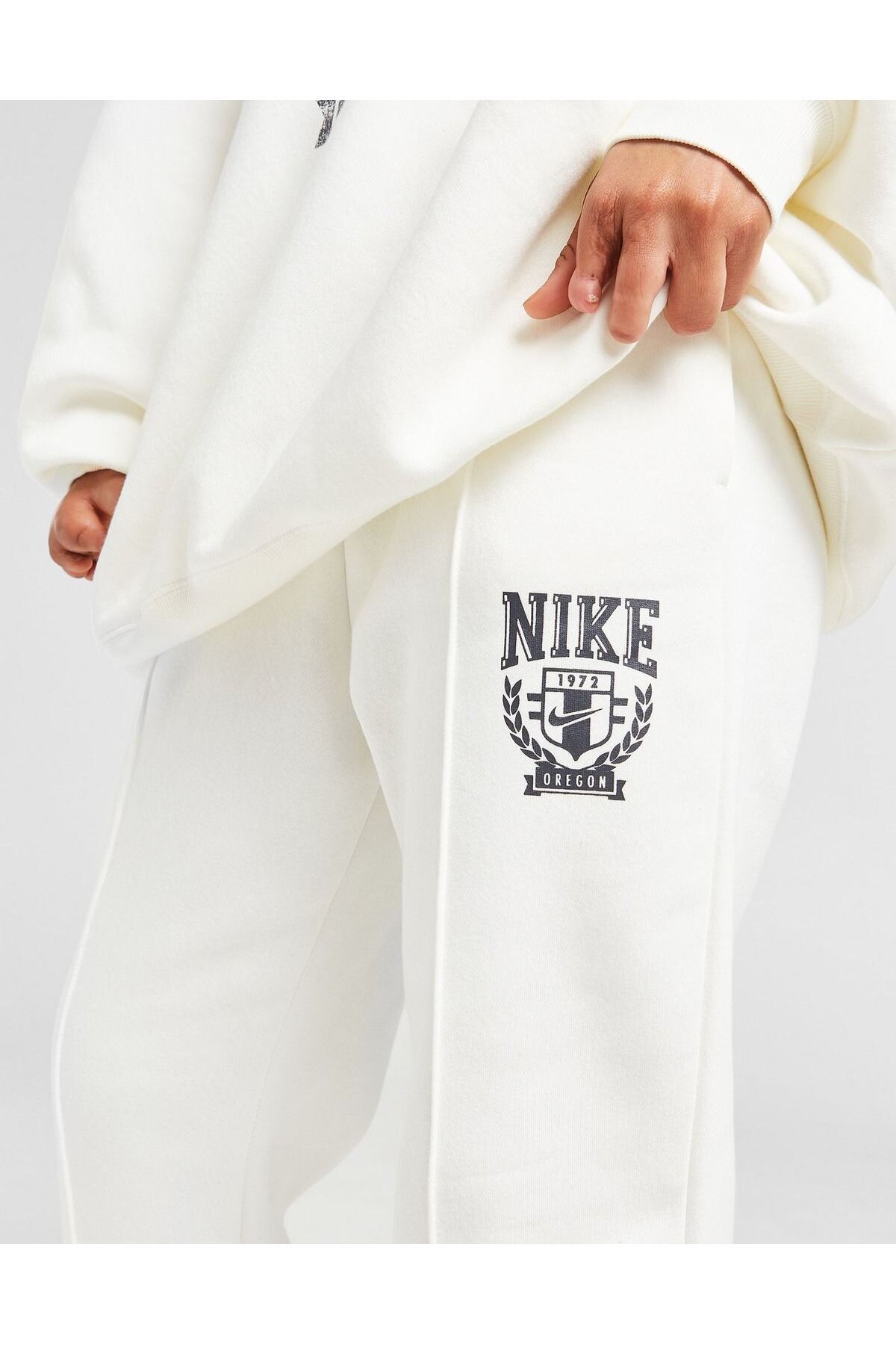 Nike varsity fleece crop pullover clearance