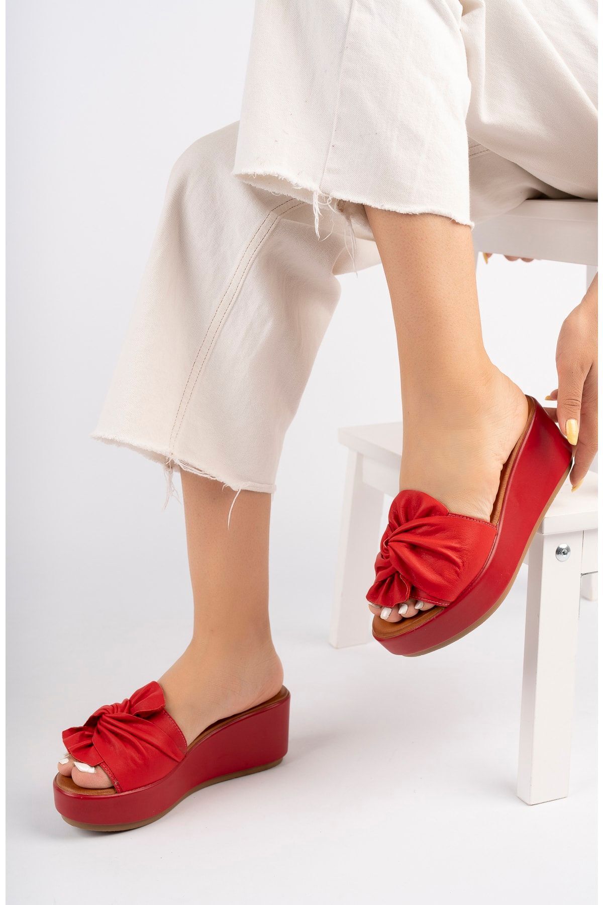 complete the look image