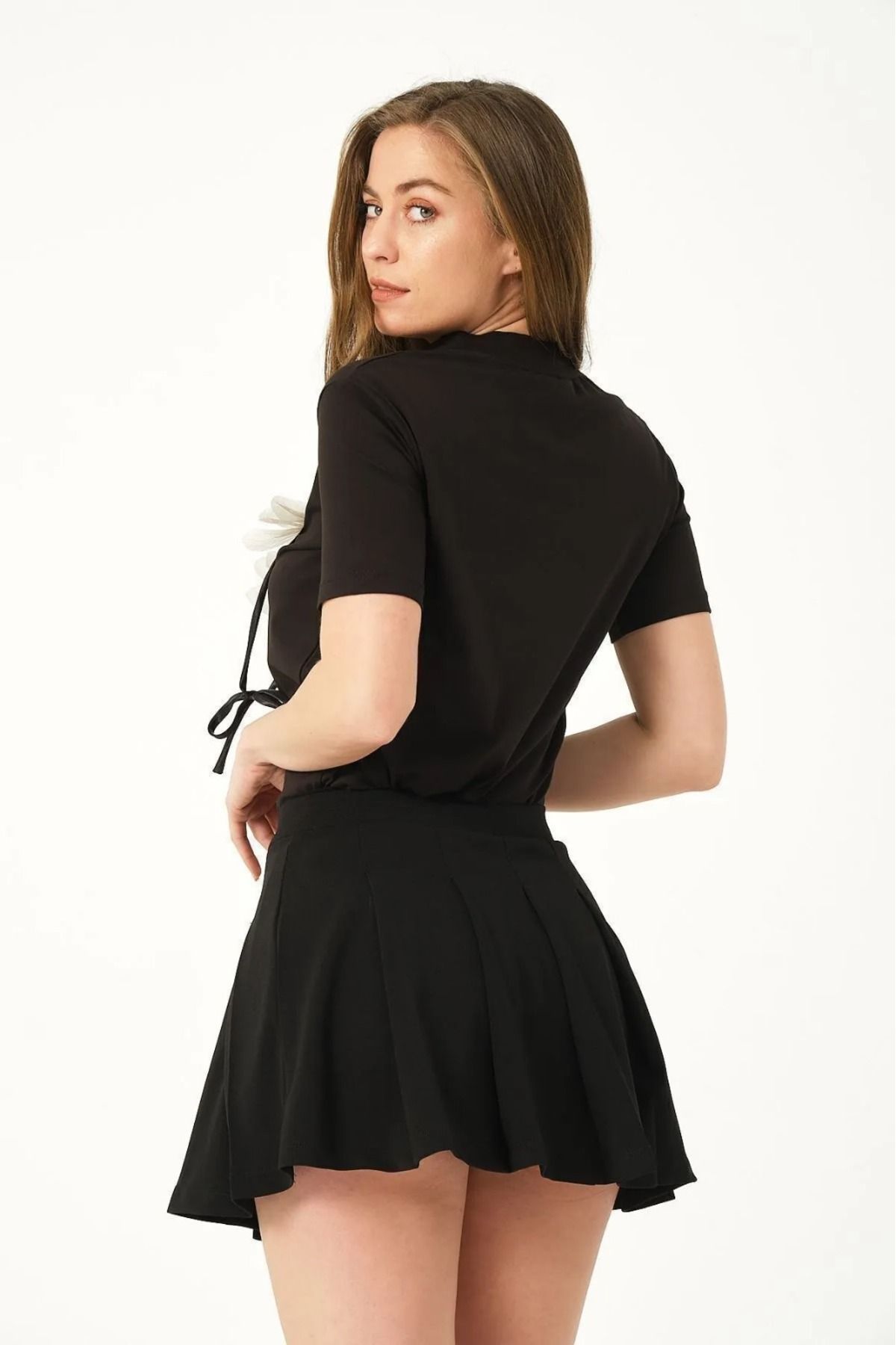 Pulli Collection-Tricou cu aplicație cu margaretă neagră 3
