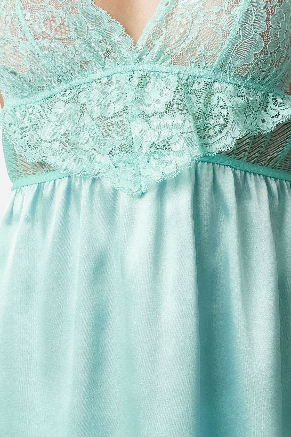 Trendyol Collection-Wassergrünes, gerafftes, gestricktes Babydoll aus Satin mit Seilträgern THMSS22LL0001 3