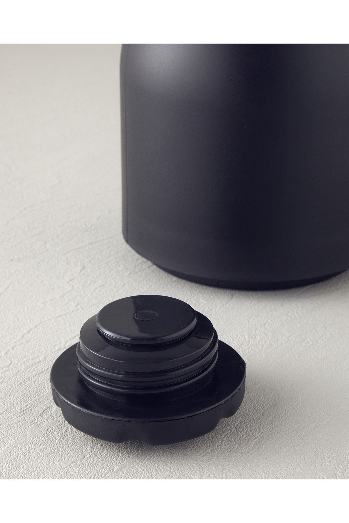 فلاسک مشکی Tiya Polypropylene Glass Thermos 1000 میل سیاه English Home