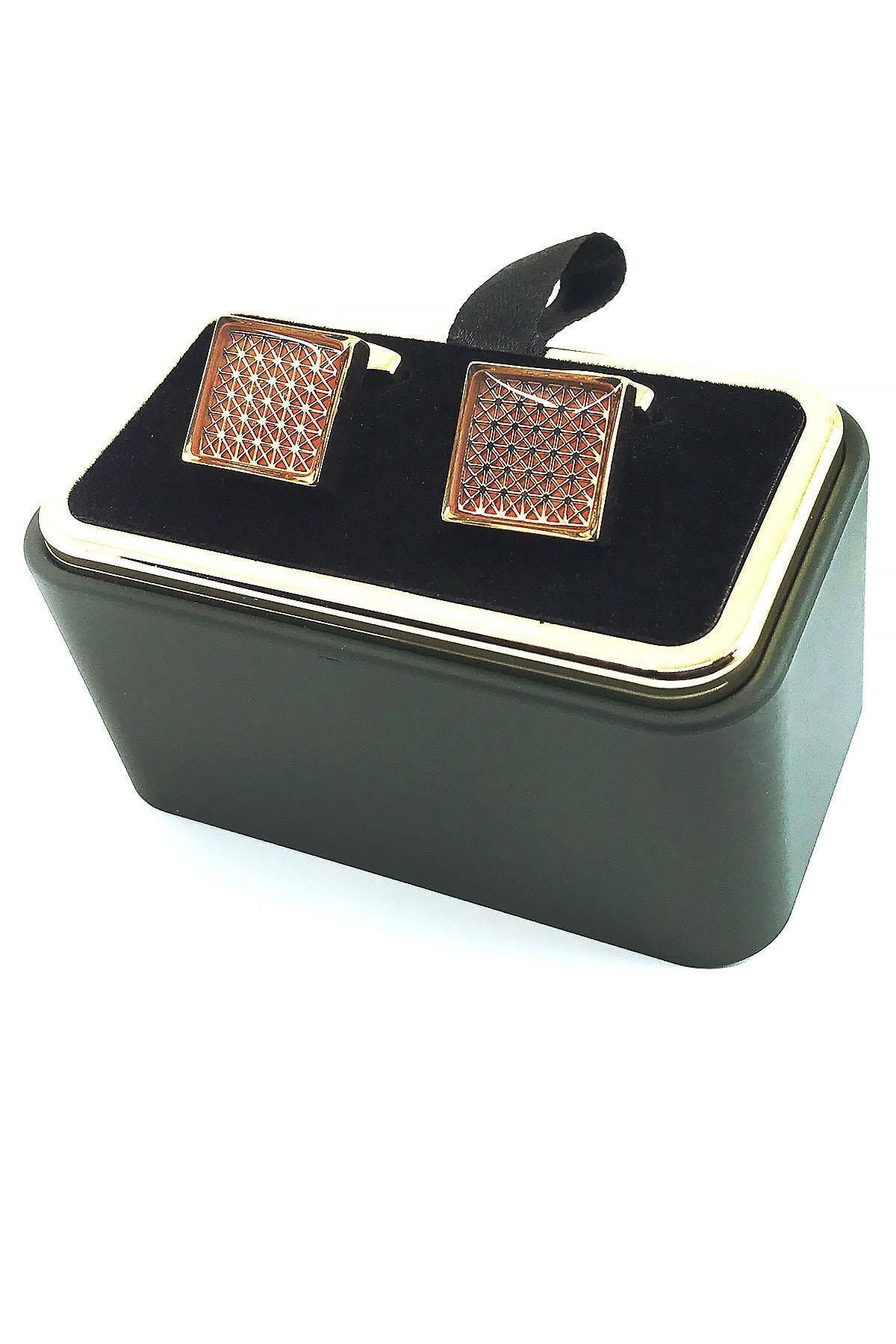  دکمه سرآستین مربعی طلایی رنگ نارنجی طرح‌دار KD1558