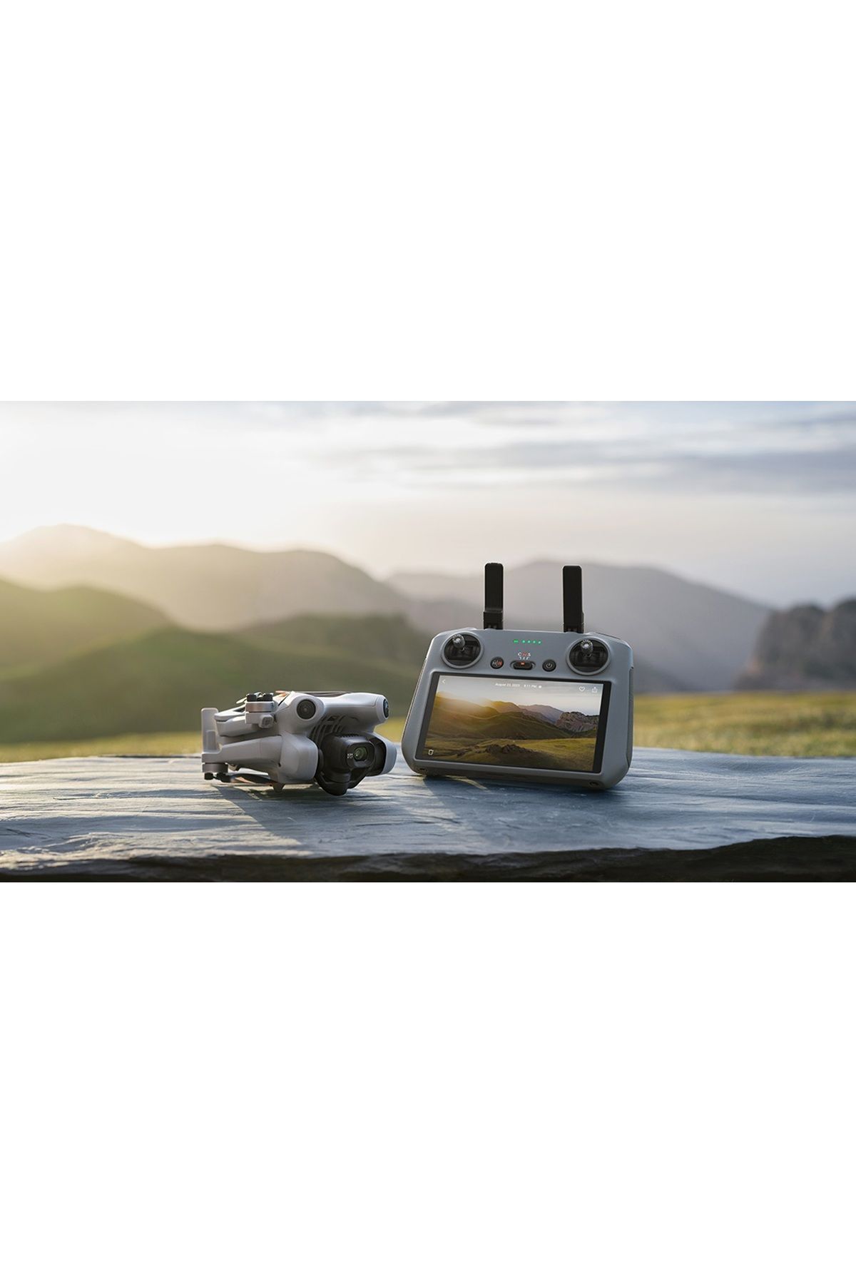 DJI mini 4 pro combo plus