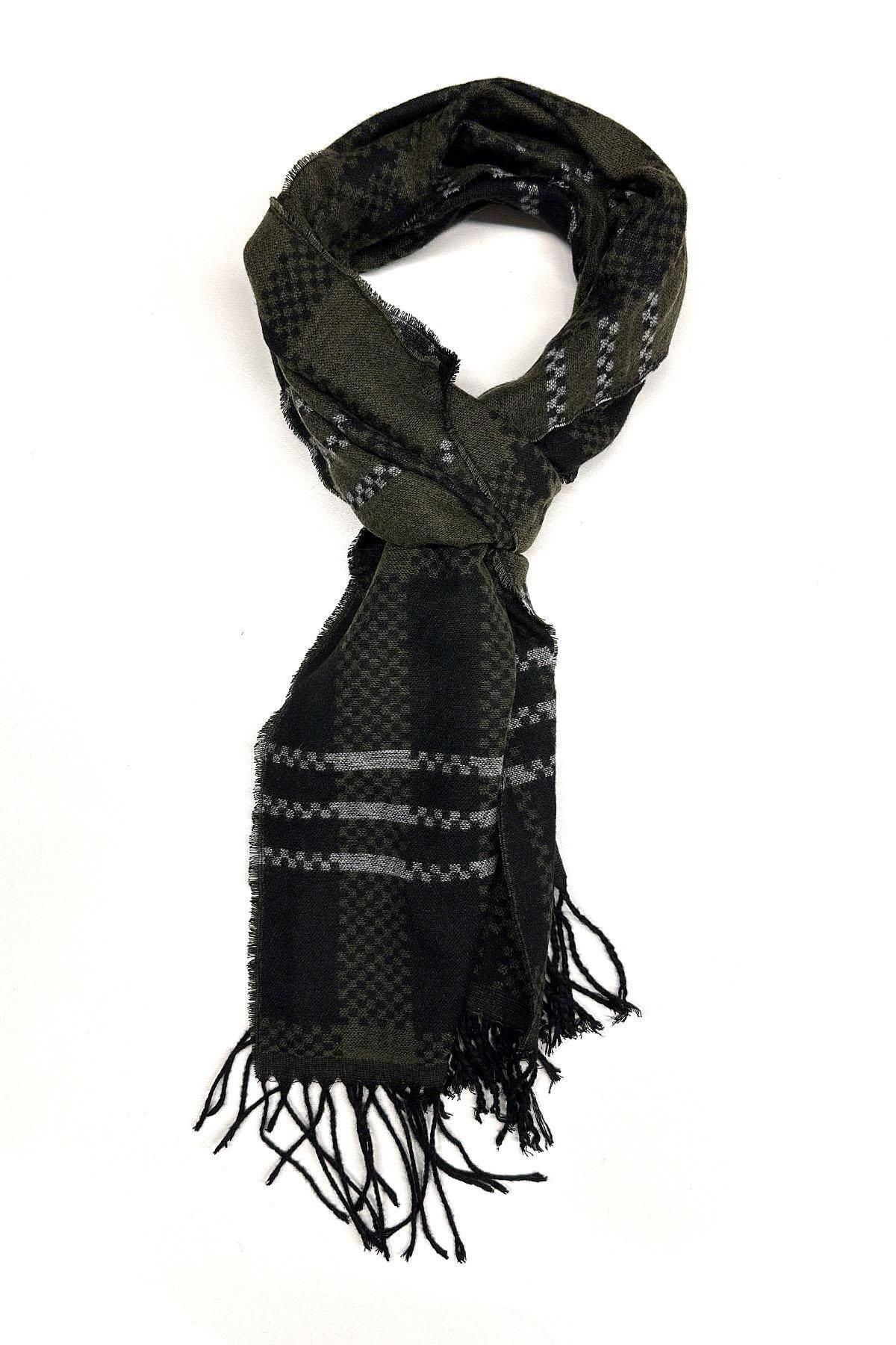  شال گردن مردانه طرح چهارخانه مشکی و سبز K560