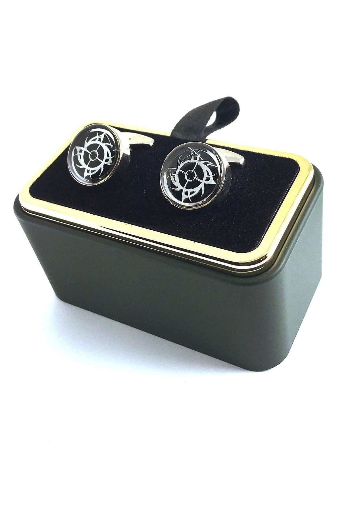 دکمه سرآستین مشکی نقره‌ای طرح‌دار Kd1464