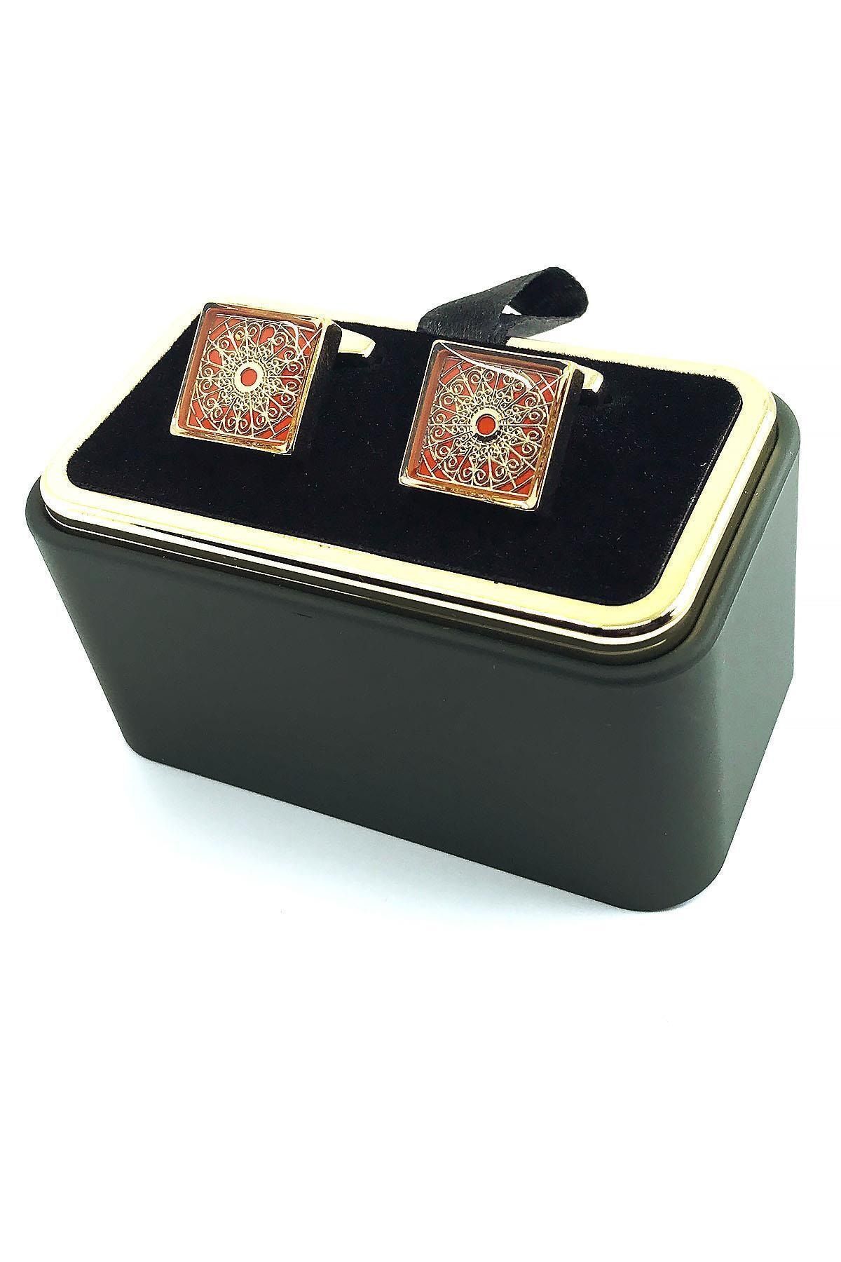  دکمه سرآستین مربعی طلایی رنگ نارنجی طرح‌دار KD1582