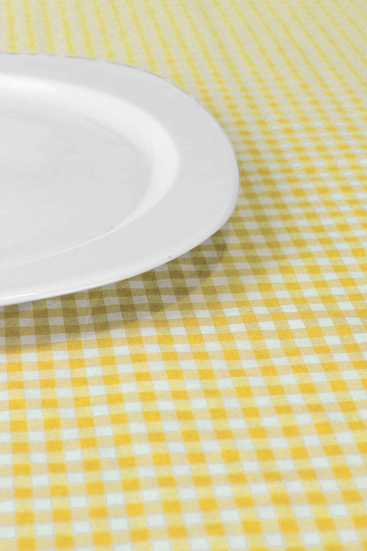 Soft Kare-Gingham Round Tablecloth 4