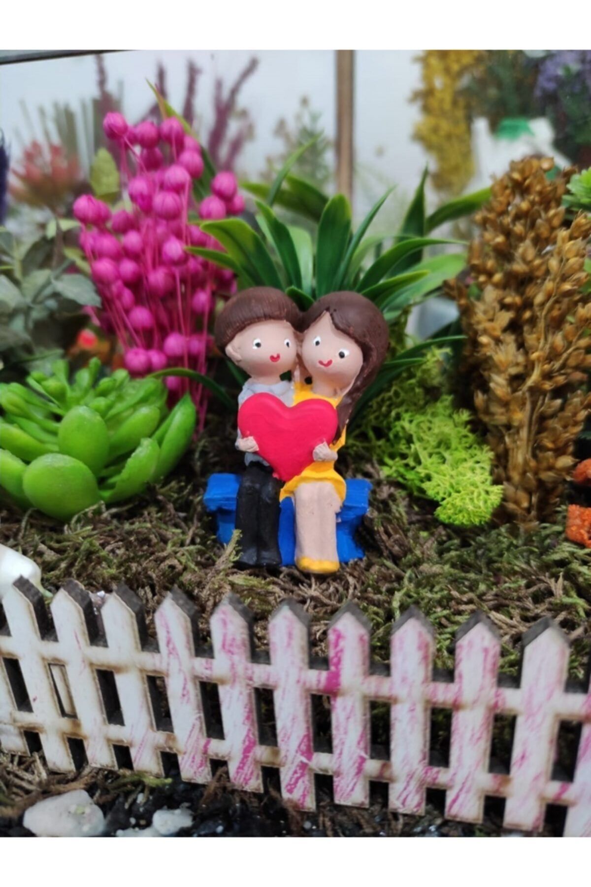 Kalp Tutan Sevgililer Teraryum Obje Teraryum Diorama Malzemeleri Teraryum Minyatürleri