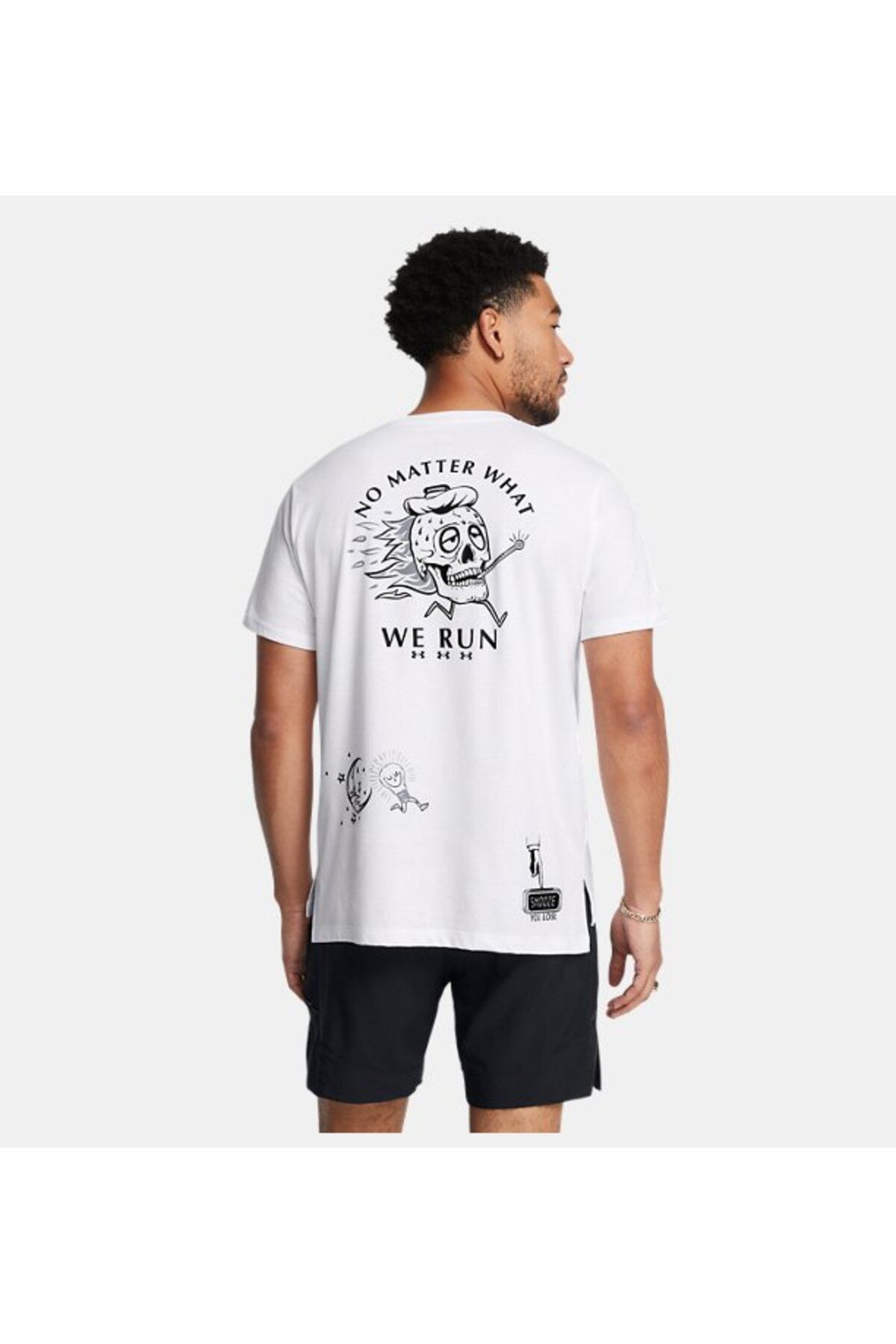 تی شرت ورزشی سفید مردانه UA ما Shortsleeve 1383414 100 را رانینگ می کنیم Under Armour