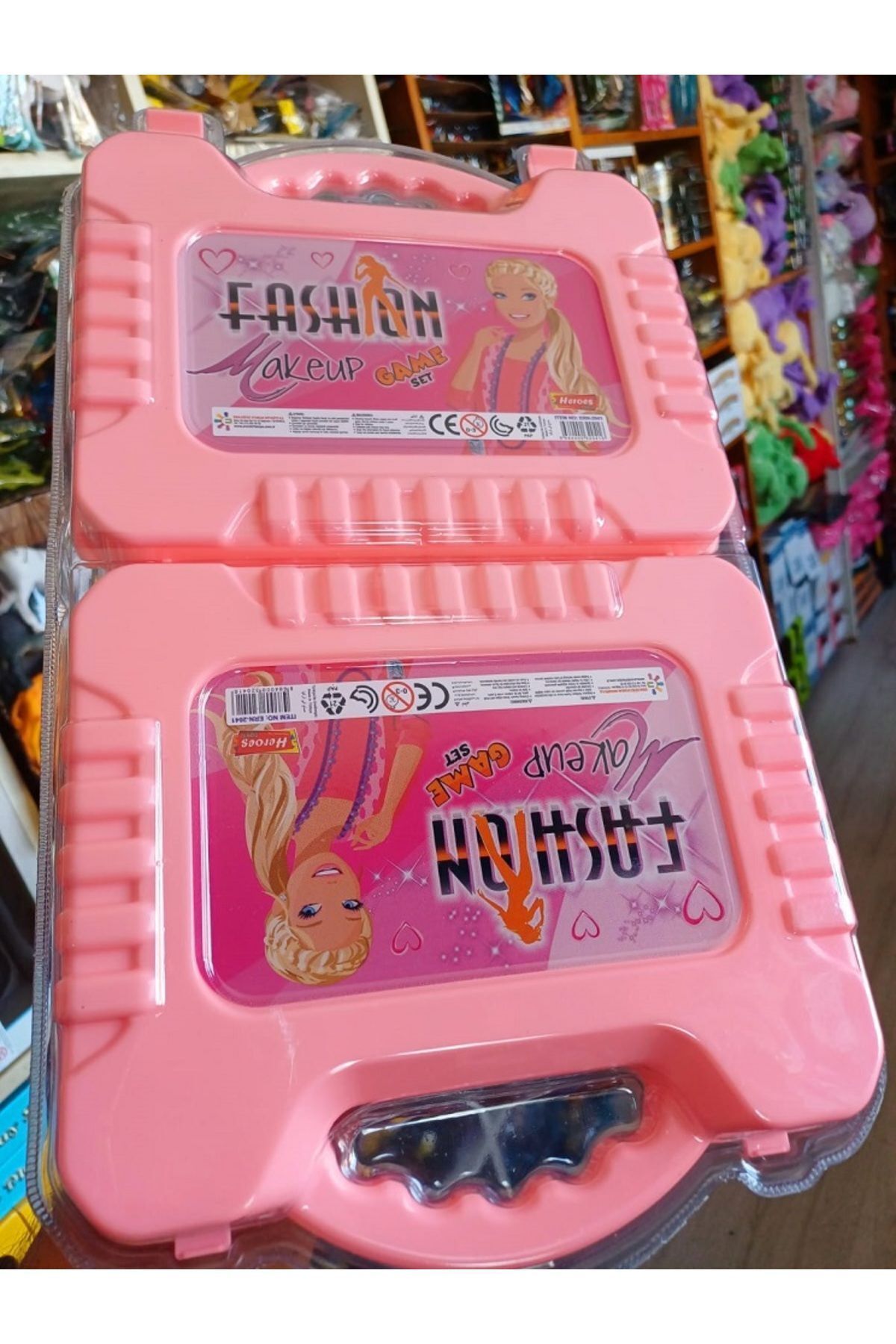 OYUNCAKSAHİLİ Çantalı Makyaj Güzellik Çantası 11 parça Oyuncak Fön Fotoğraf Ayna Ruj Parfüm Açılır Çanta Evcilik fotoğrafı 4 (önizleme)