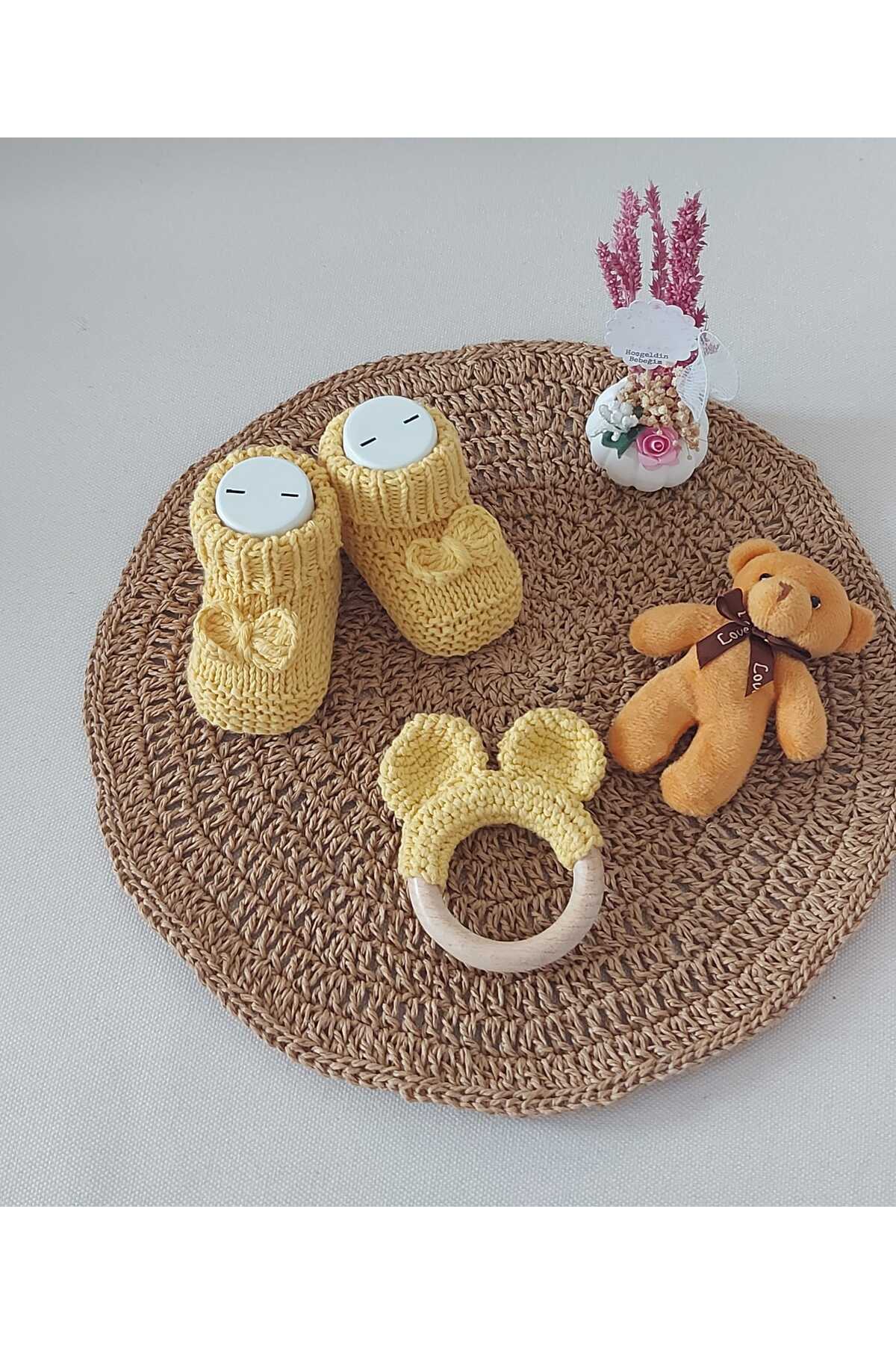 BEGİN Limon Sarısı Yenidogan Hediyelik Bebek El Örgü Akrilik Yün Diş Kaşıyıcı Patik Fiyonklu 0-6 Ay fotoğrafı 2 (önizleme)