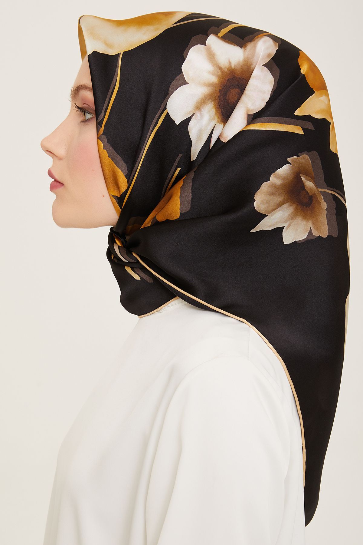 روسری زنانه آرمینه | E24YA9105001 Armine - Image 2