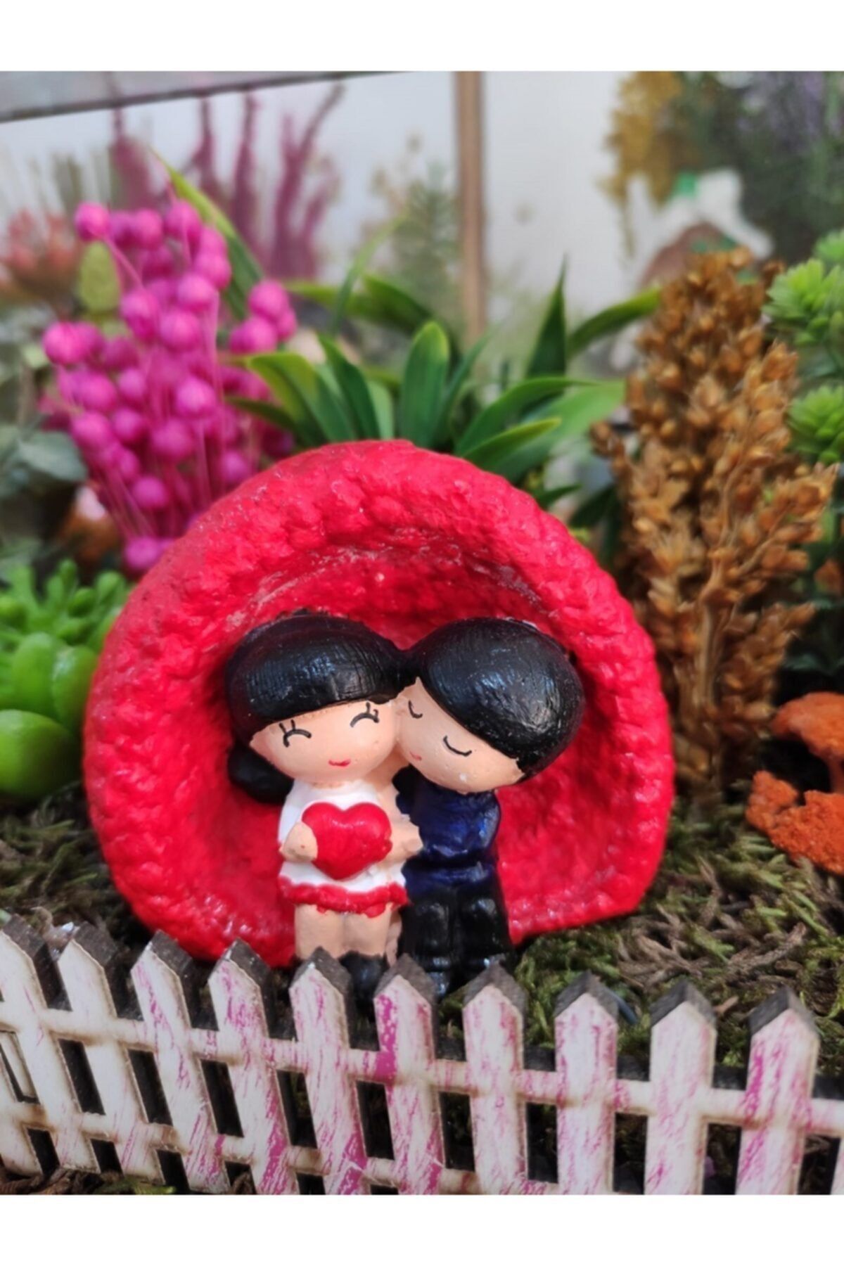 Oturan Kapli Sevgililer Teraryum Minyatür Obje Teraryum Diorama Malzemeleri Teraryum Objeleri