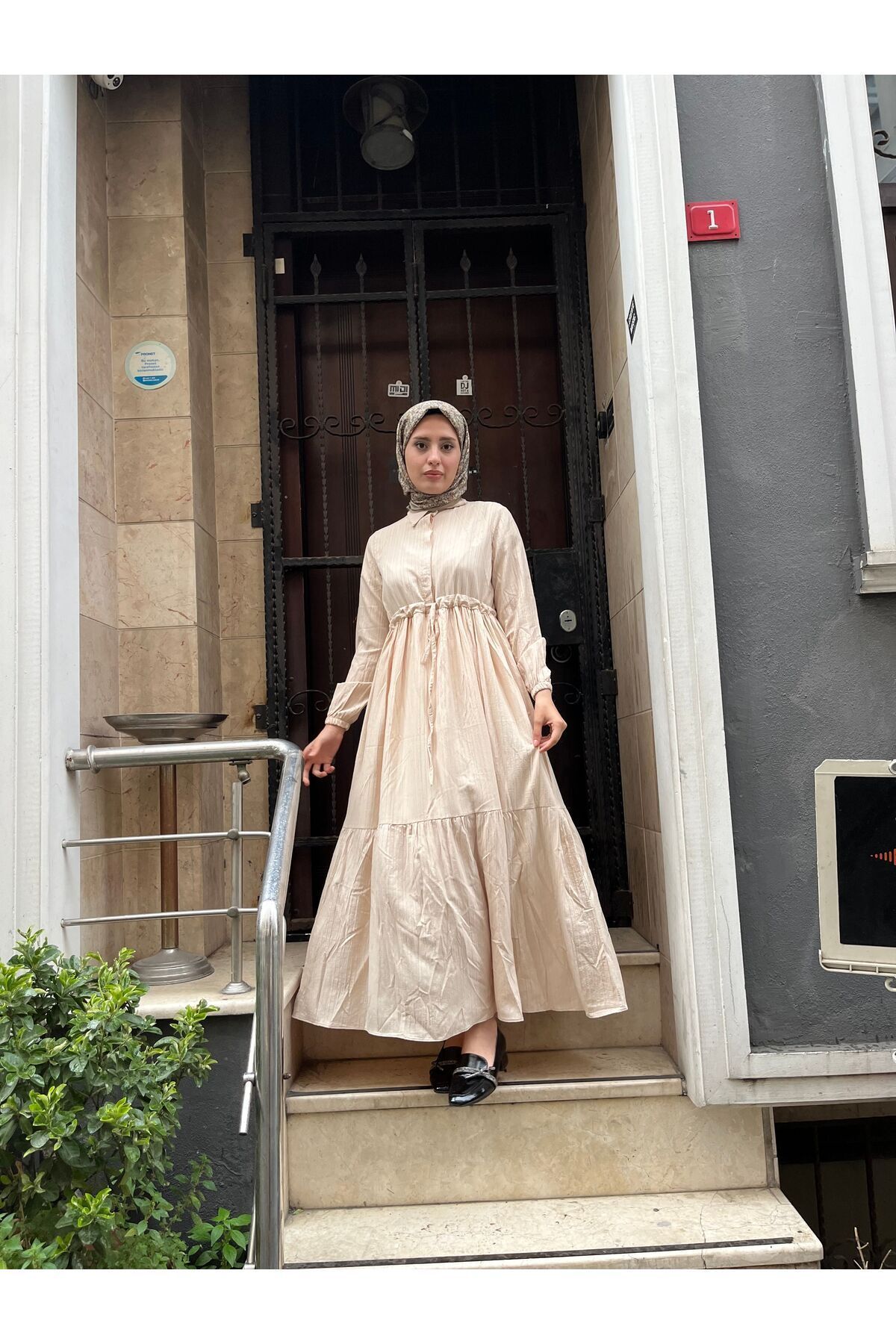 Beli Tünelli Düğmeli Elbise WRG1452