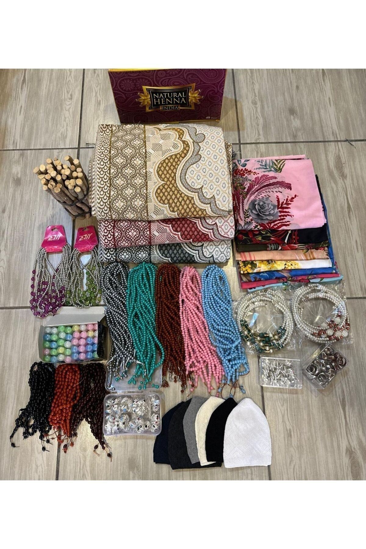 set de 50 personnes pour la omra avec beaucoup de variété