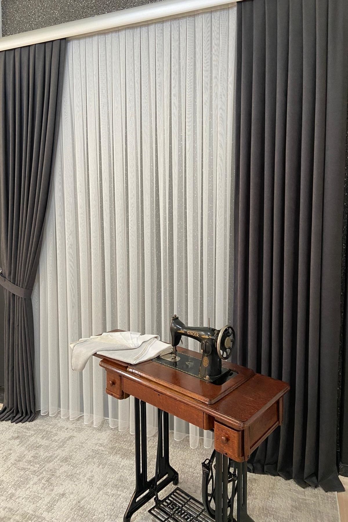 VOLPER MEKANİK Kadifemsi Ada Fon Perde 1 Adet 100 Cm Tek Kanat 1 X 2,5 Pile Antrasit Renk ( Renso Hediye ) fotoğrafı 2 (önizleme)