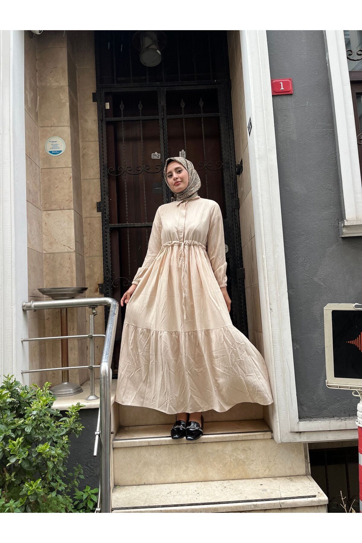 Beli Tünelli Düğmeli Elbise WRG1452