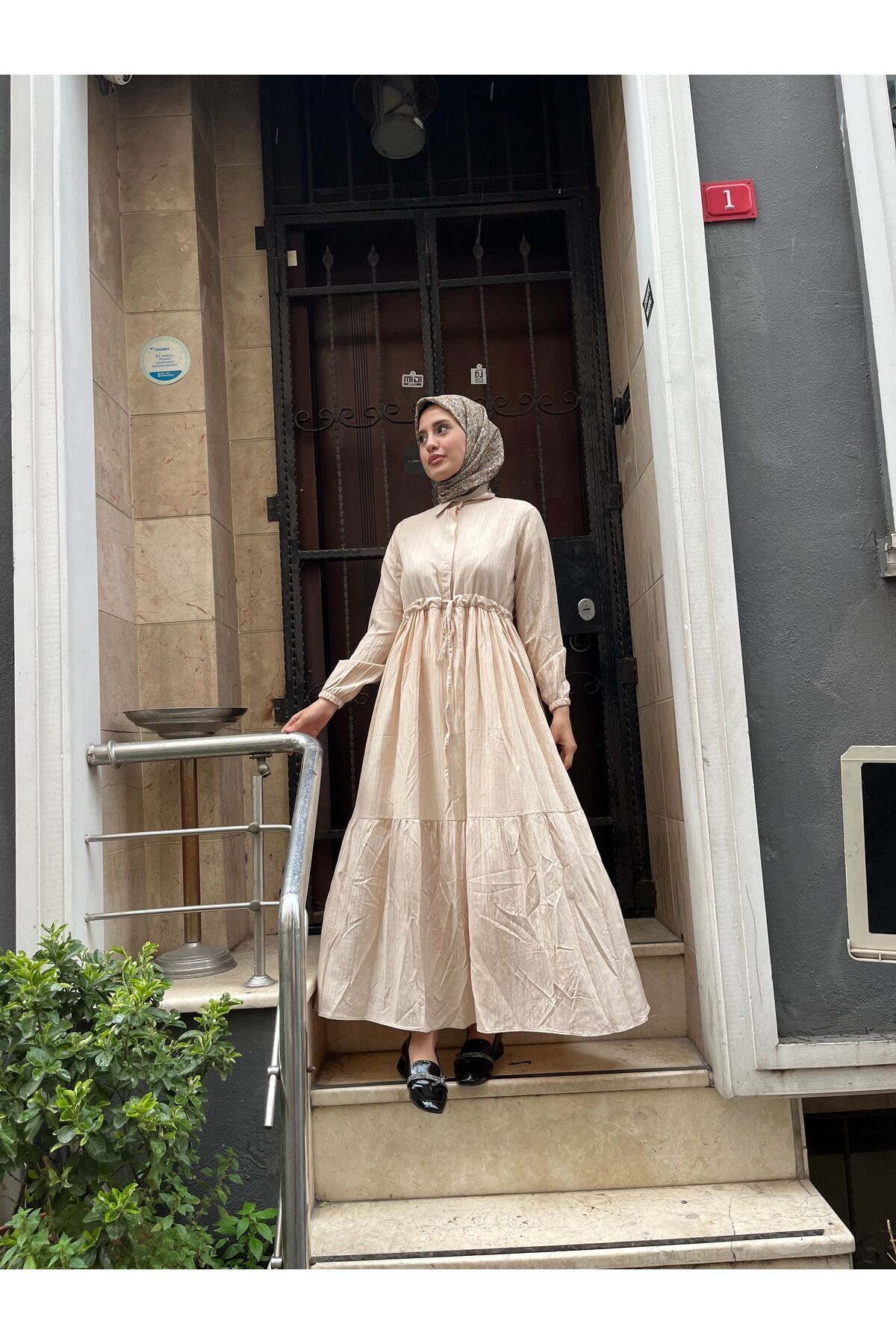 Beli Tünelli Düğmeli Elbise WRG1452
