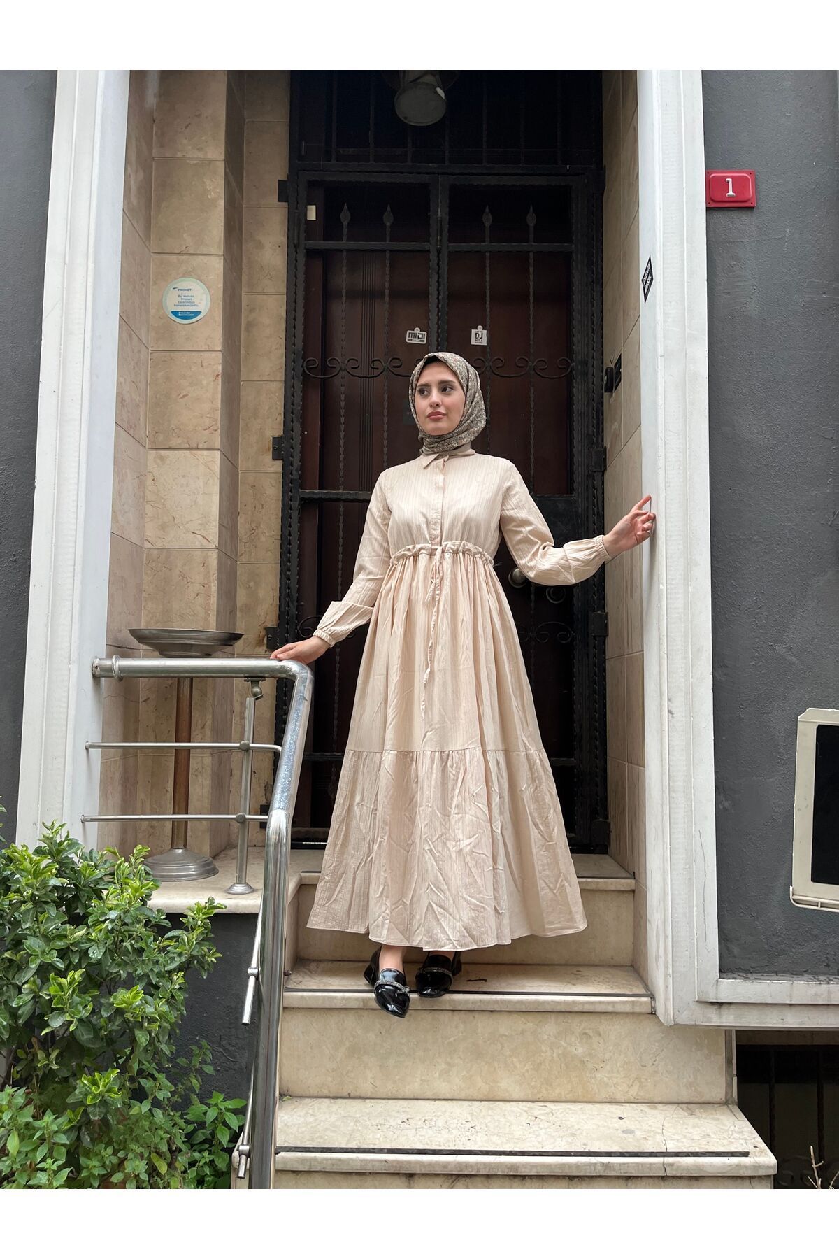 Beli Tünelli Düğmeli Elbise WRG1452