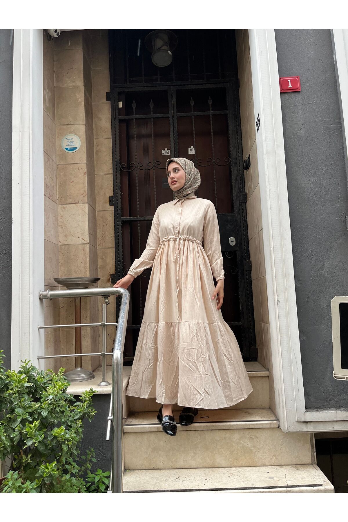 Beli Tünelli Düğmeli Elbise WRG1452