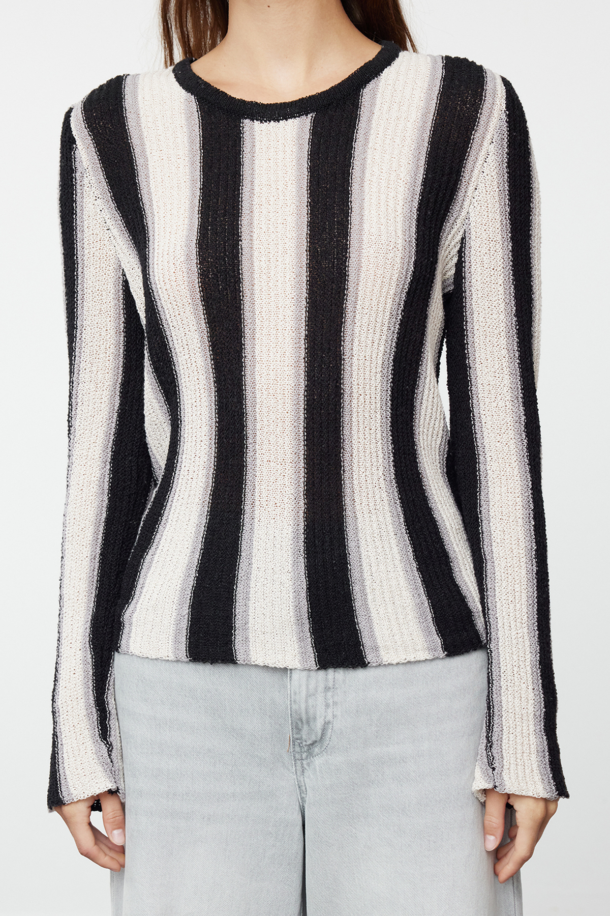 Trendyolmilla  Siyah Pamuklu Renk Bloklu İnce Triko Kazak TWOAW25KZ00015 - Görsel 3