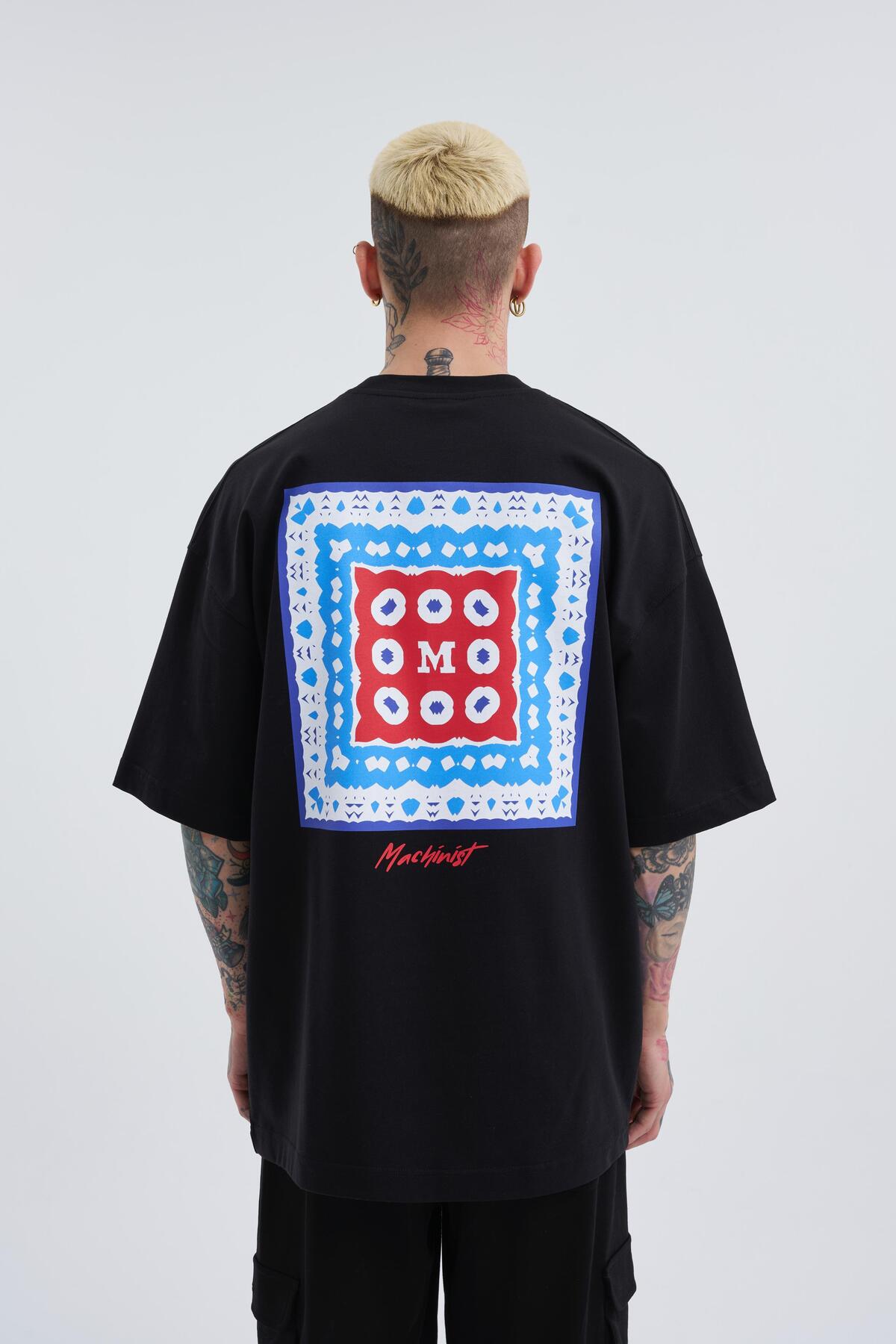 تیشرت مردانه با چاپ قومیتی سبز روشن