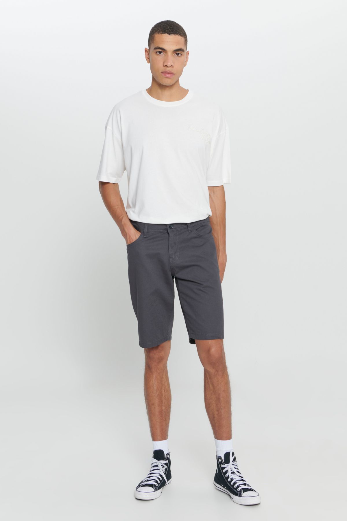 complete the look image