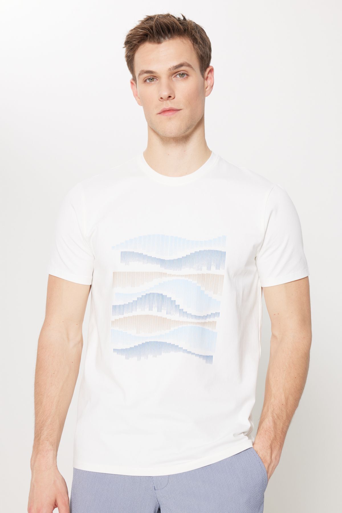 ALTINYILDIZ CLASSICS-Men's White Slim Fit Slim Fit Cotton Flexible Printed Crew Neck T-Shirt 4