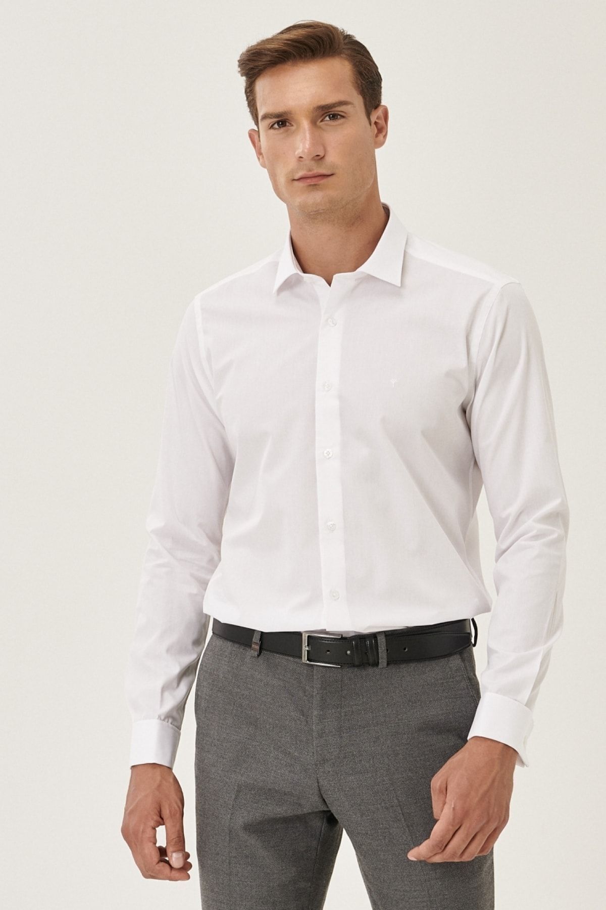 ALTINYILDIZ CLASSICS-Biała, łatwa w prasowaniu, bawełniana koszula slim fit o klasycznym kołnierzyku 4