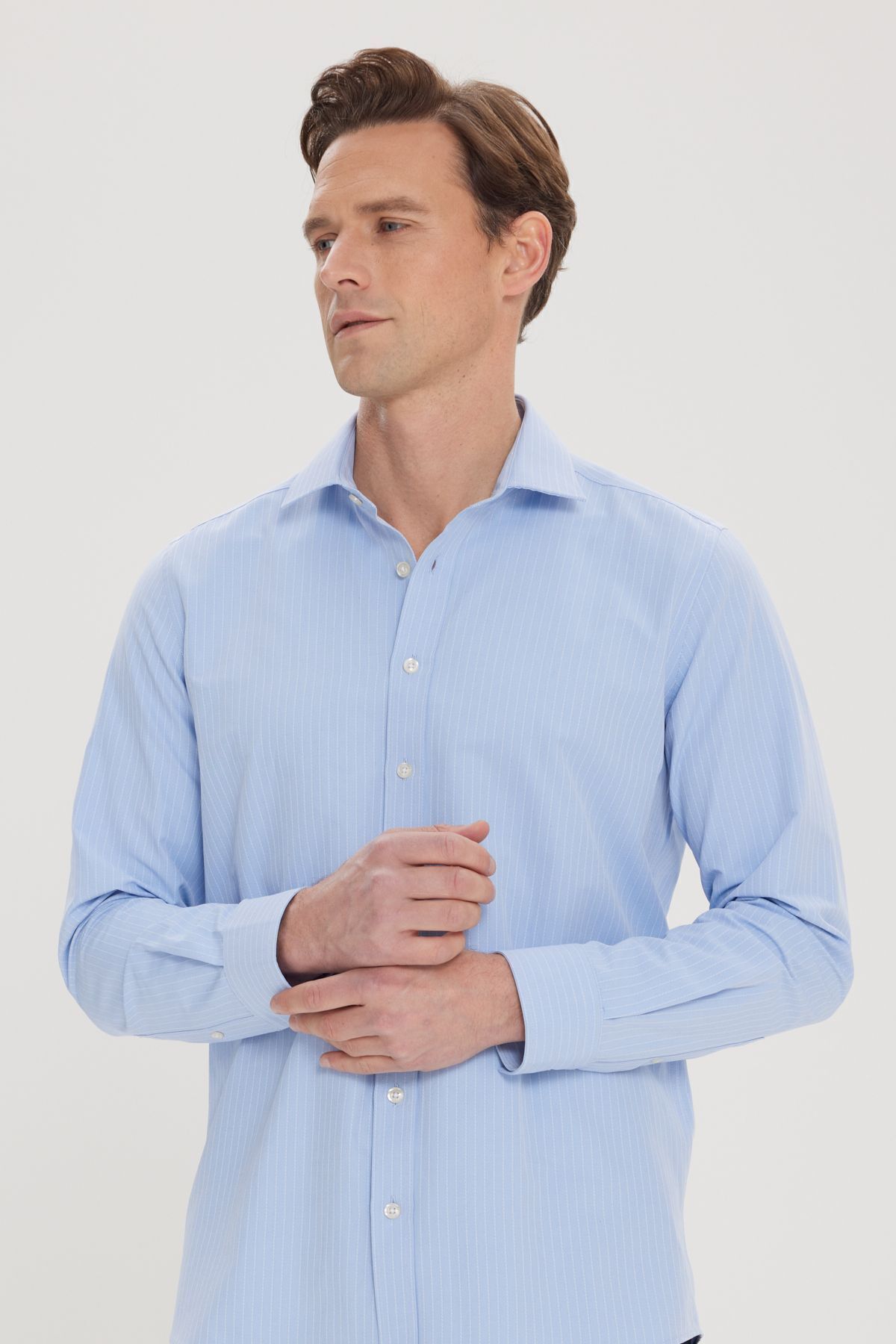 ALTINYILDIZ CLASSICS-Pánská světle modrá košile Slim Fit Slim Fit s límečkem a límečkem s límečkem 100% bavlna 4
