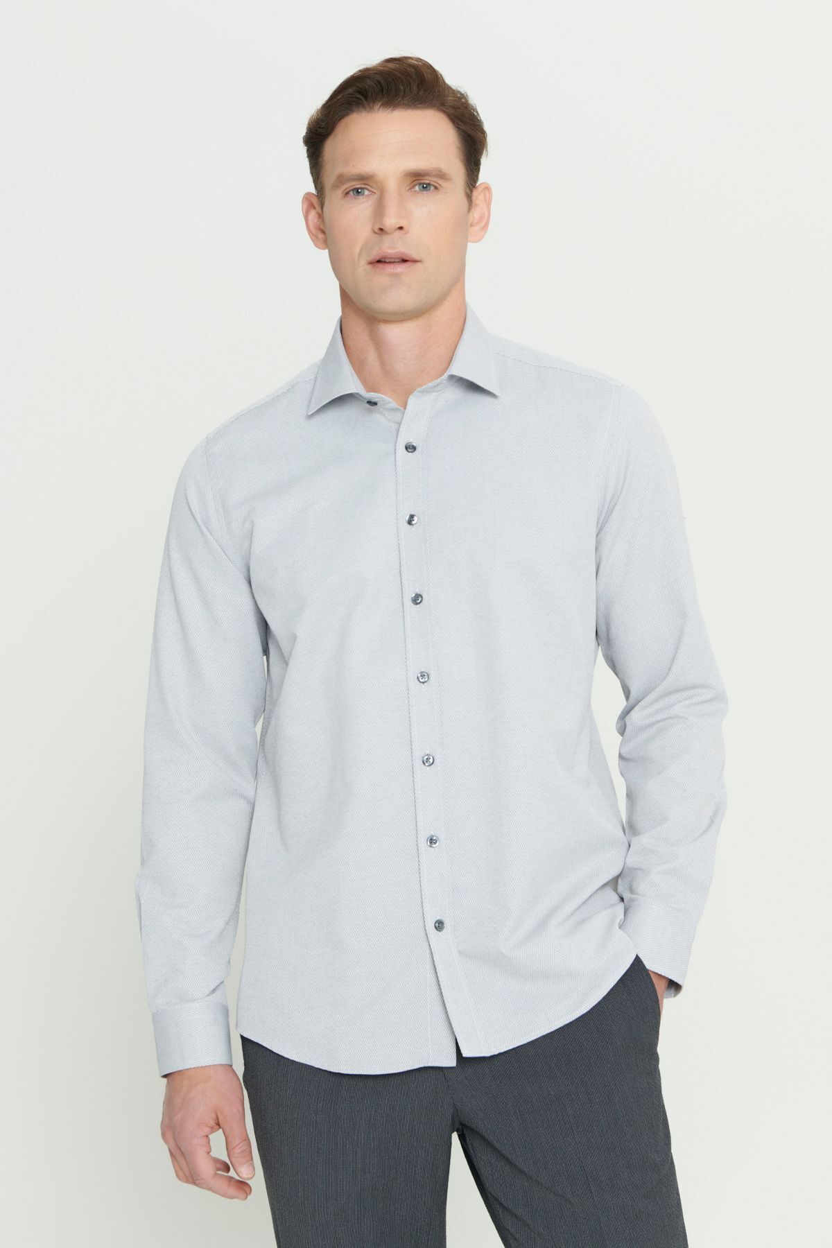 آلتین ییدلیز کلاسیکس پیراهن مردانه خاکستری Easy-Iron نخی اسلیم فیت دکمه‌دار با طرح برجسته