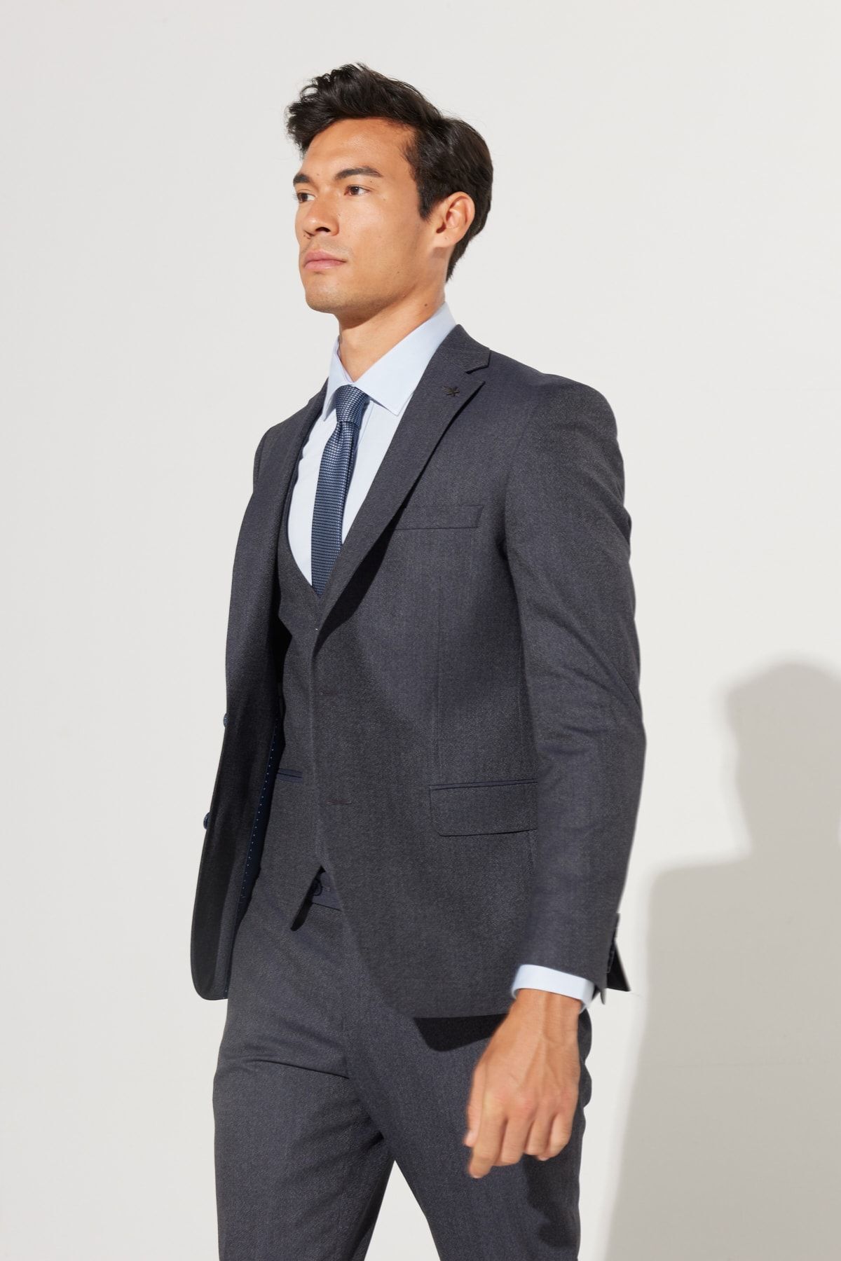 Erkek Lacivert-Gri Slim Fit Dar Kesim Mono Yaka Desenli Yünlü Yelekli Takım Elbise