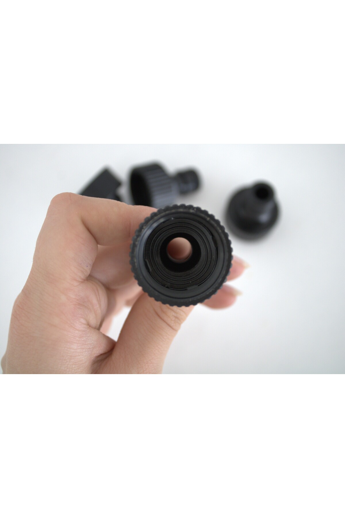 3/4” Otomatik Musluk Bağlantısı (Dişi) 2 Adet Musluk Bağlantı Aparatı 3