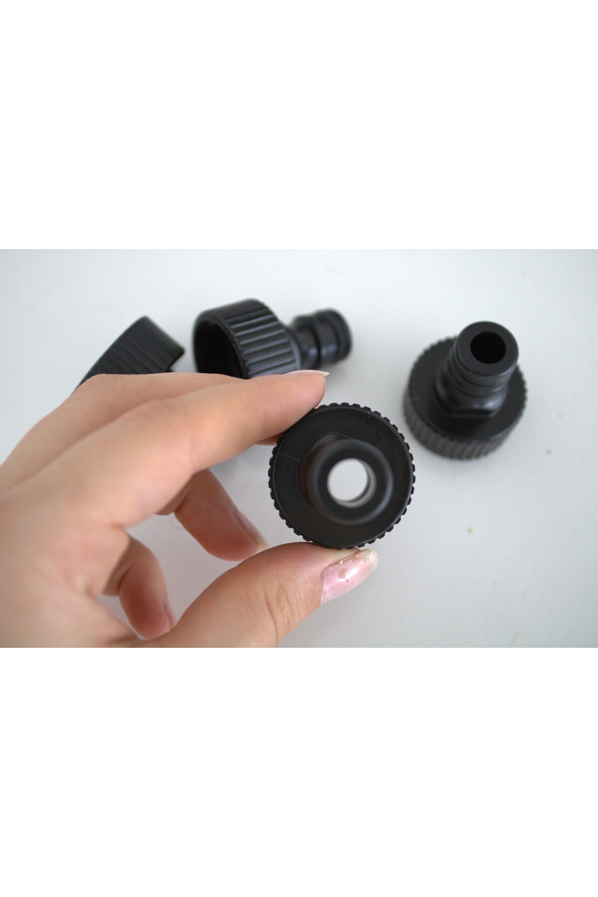3/4” Otomatik Musluk Bağlantısı (Dişi) 2 Adet Musluk Bağlantı Aparatı