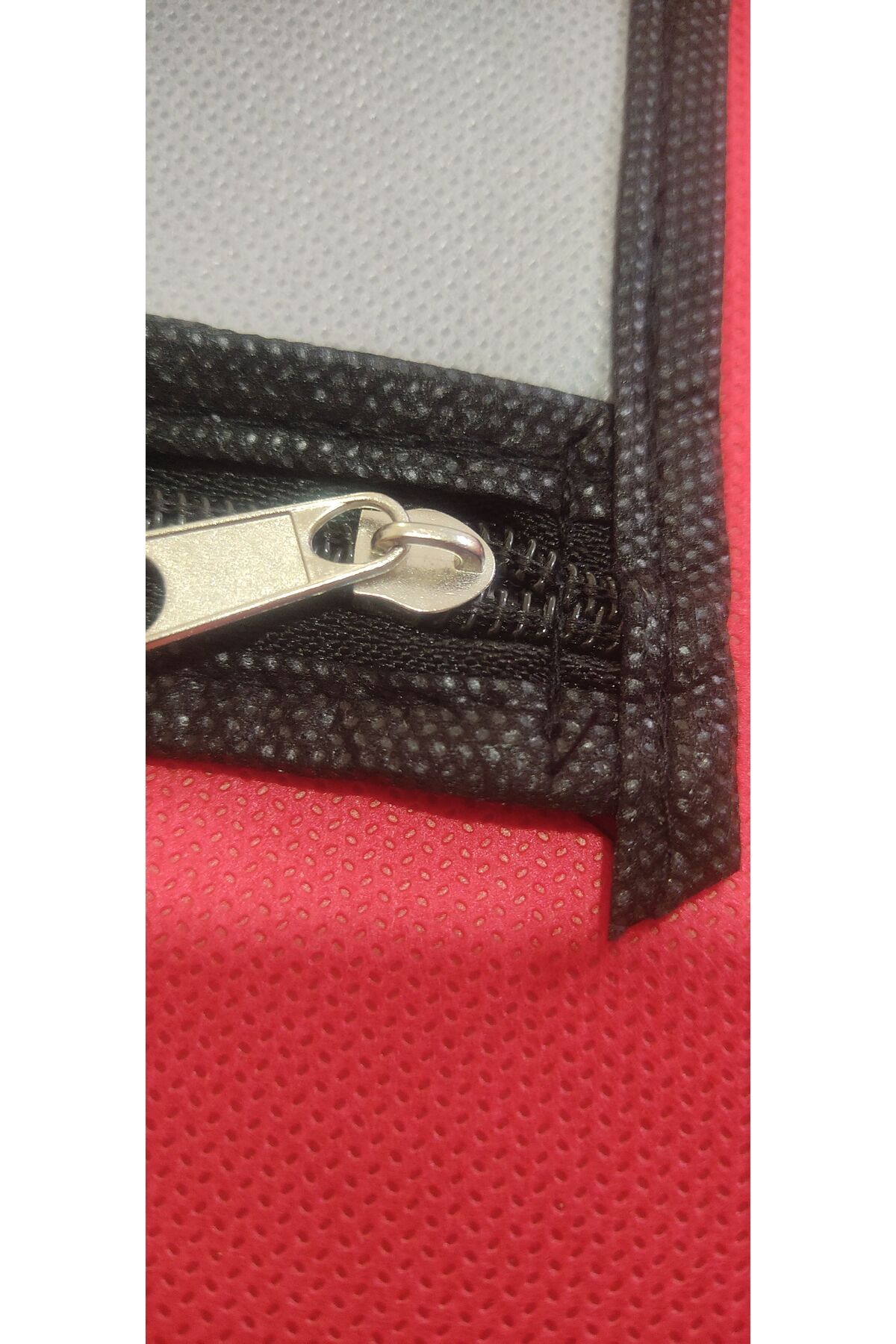 Yorgan - Battaniye Koruyucu Ve Taşıma, Fermuarlı Kılıf Hurç 64x80 cm,