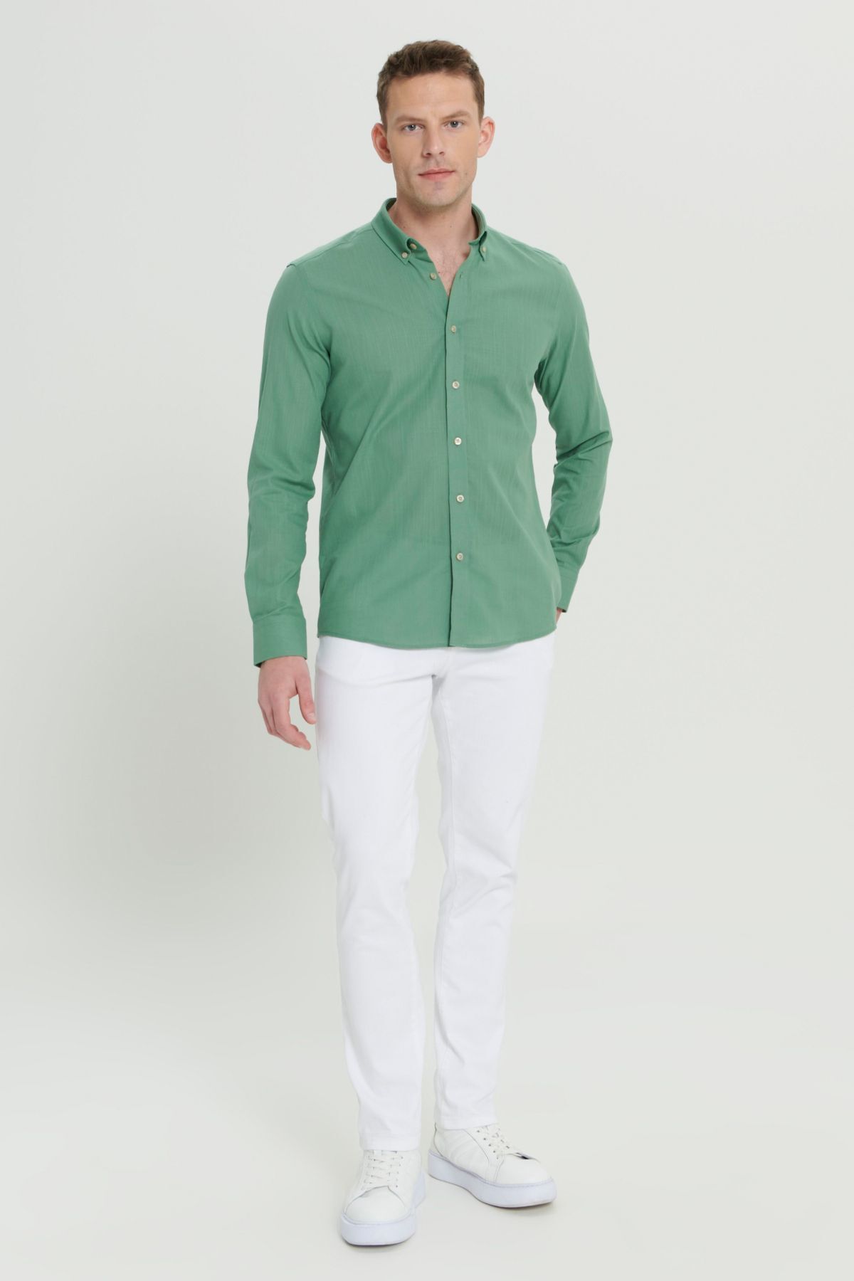 complete the look image