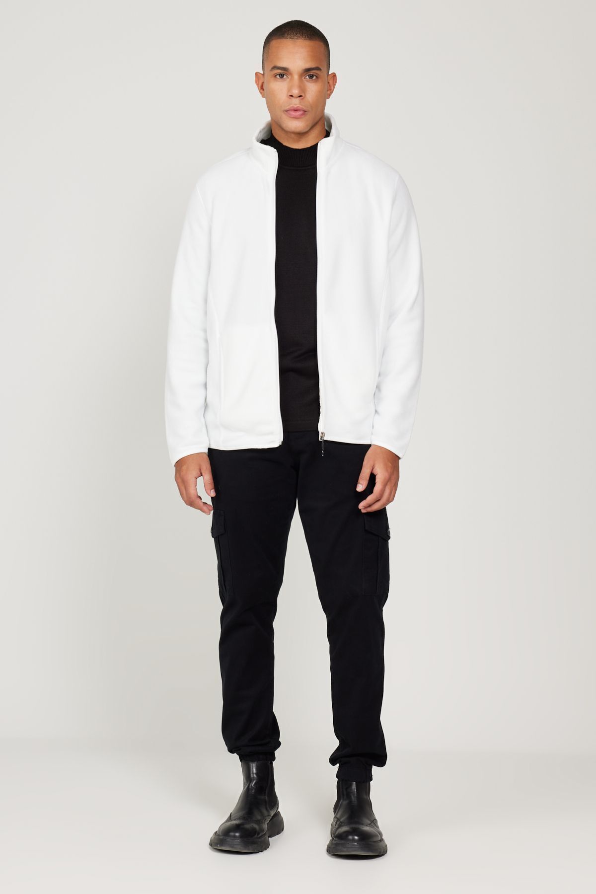 AC&Co / Altınyıldız Classics-Weißes Anti-Pilling-Sweatshirt für Herren – Stehender Bato-Kragen, Nicht fusselnde Fleecejacke mit Standard-Passform 2