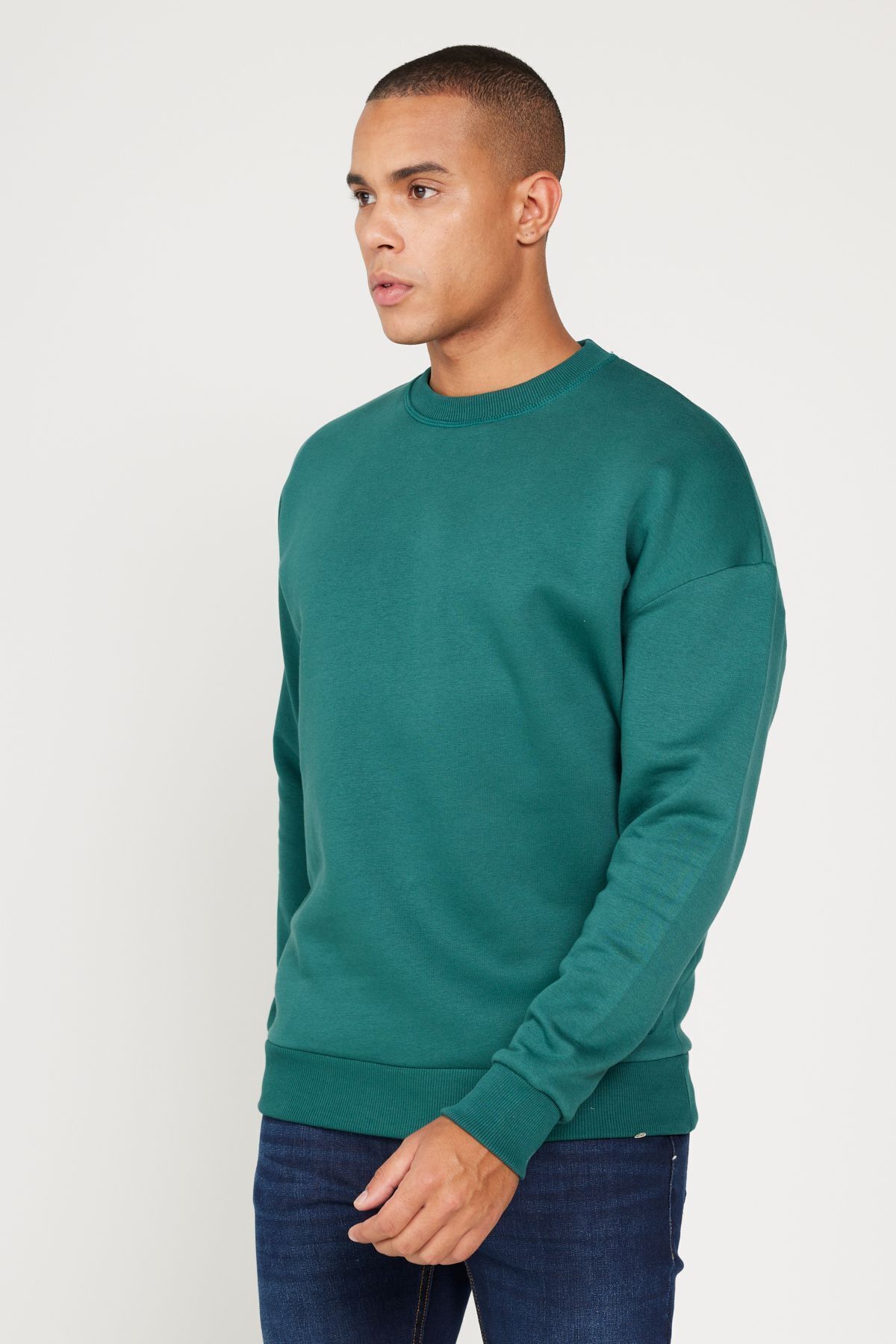 AC&Co / Altınyıldız Classics Erkek Koyu Yeşil Oversize Fit Bol Kesim Pamuklu Içi Polarlı 3 Iplik Bisiklet Yaka Sweatshirt görsel 3