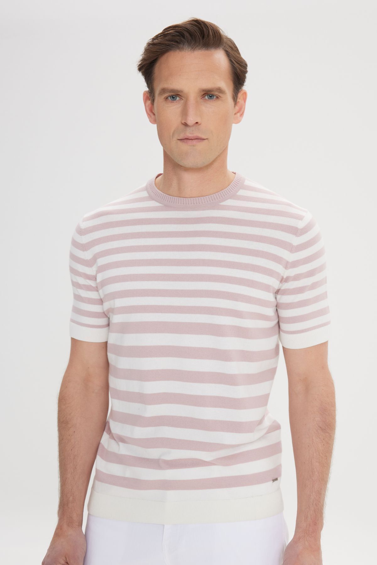 AC&Co / Altınyıldız Classics-Tricou pentru bărbați Dusty Rose-Ecru Slim Fit, 100% bumbac, cu dungi 1