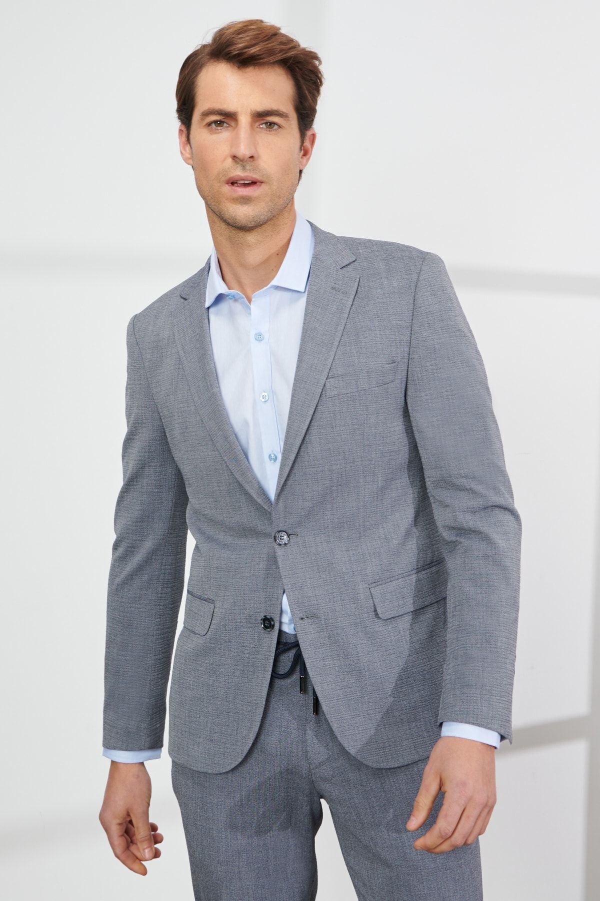 costume gris slim fit dar mono gofre