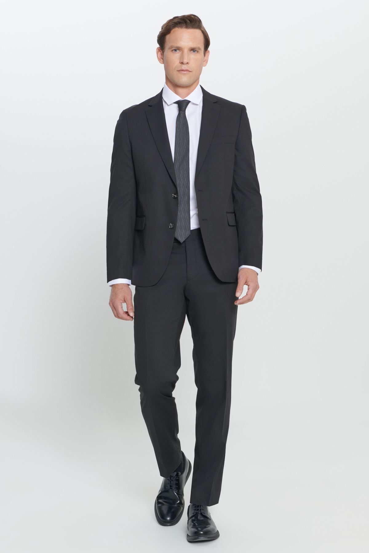 ALTINYILDIZ CLASSICS-Men's Black Mono Collar Relaxed Cut Regular Fit Suit 3