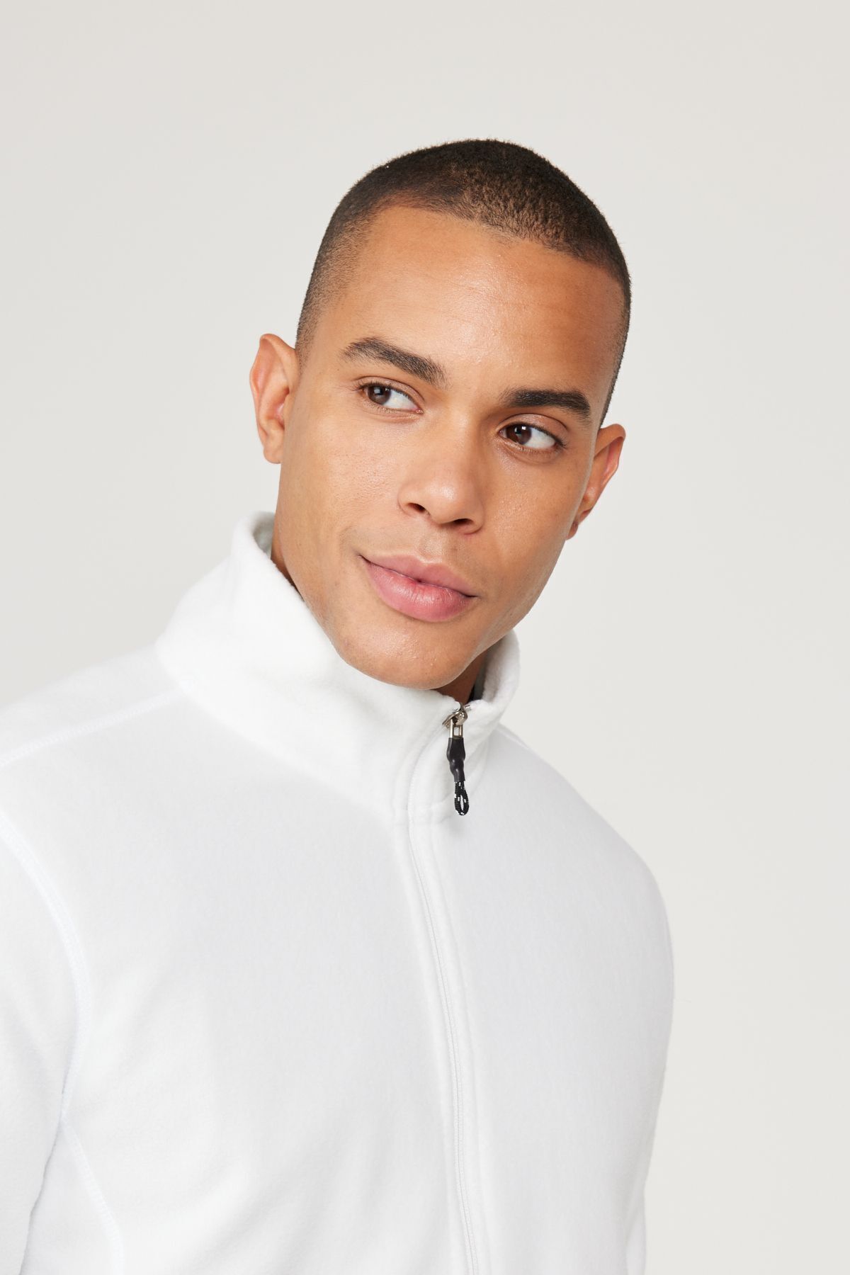 AC&Co / Altınyıldız Classics-Weißes Anti-Pilling-Sweatshirt für Herren – Stehender Bato-Kragen, Nicht fusselnde Fleecejacke mit Standard-Passform 5