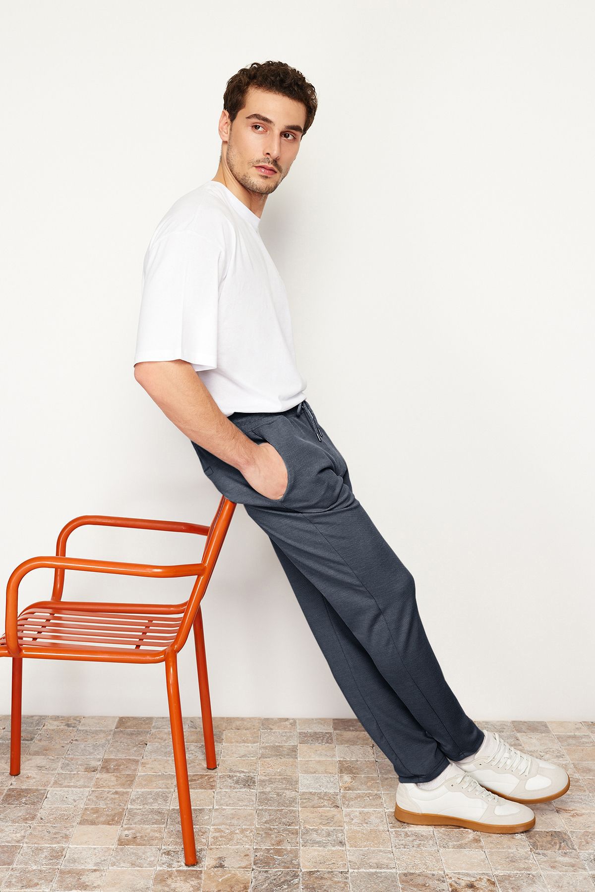 Trendyol Collection-Námořnická modř Jogger Fit elastický pas se zavazováním, texturované pletené pohodlné kalhoty Tmnss24Pl00007 3
