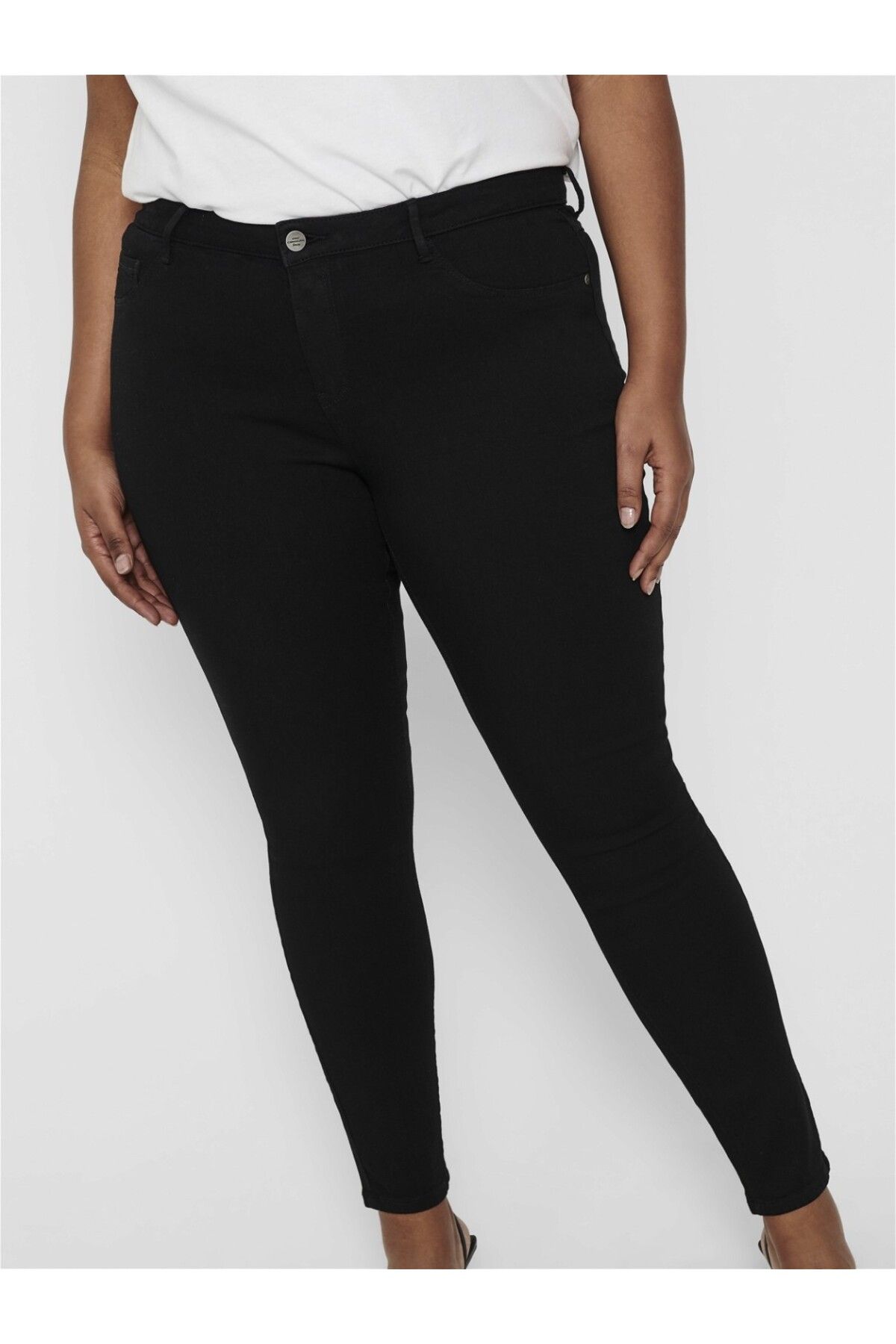 Only-Carmakoma Women's Large Size Narrow Leg Jeans15174943 4