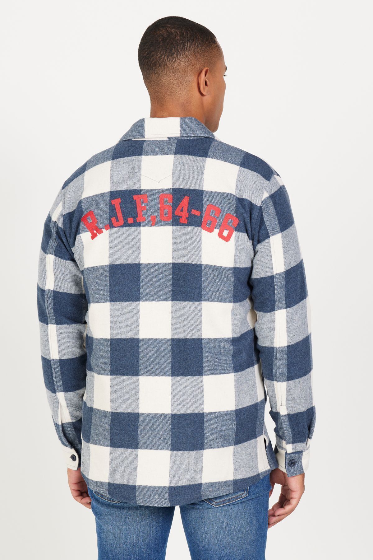 AC&Co / Altınyıldız Classics-Herrenhemd aus marineblau-beiger Wolle mit bequemer Passform und geknöpftem Revers 5