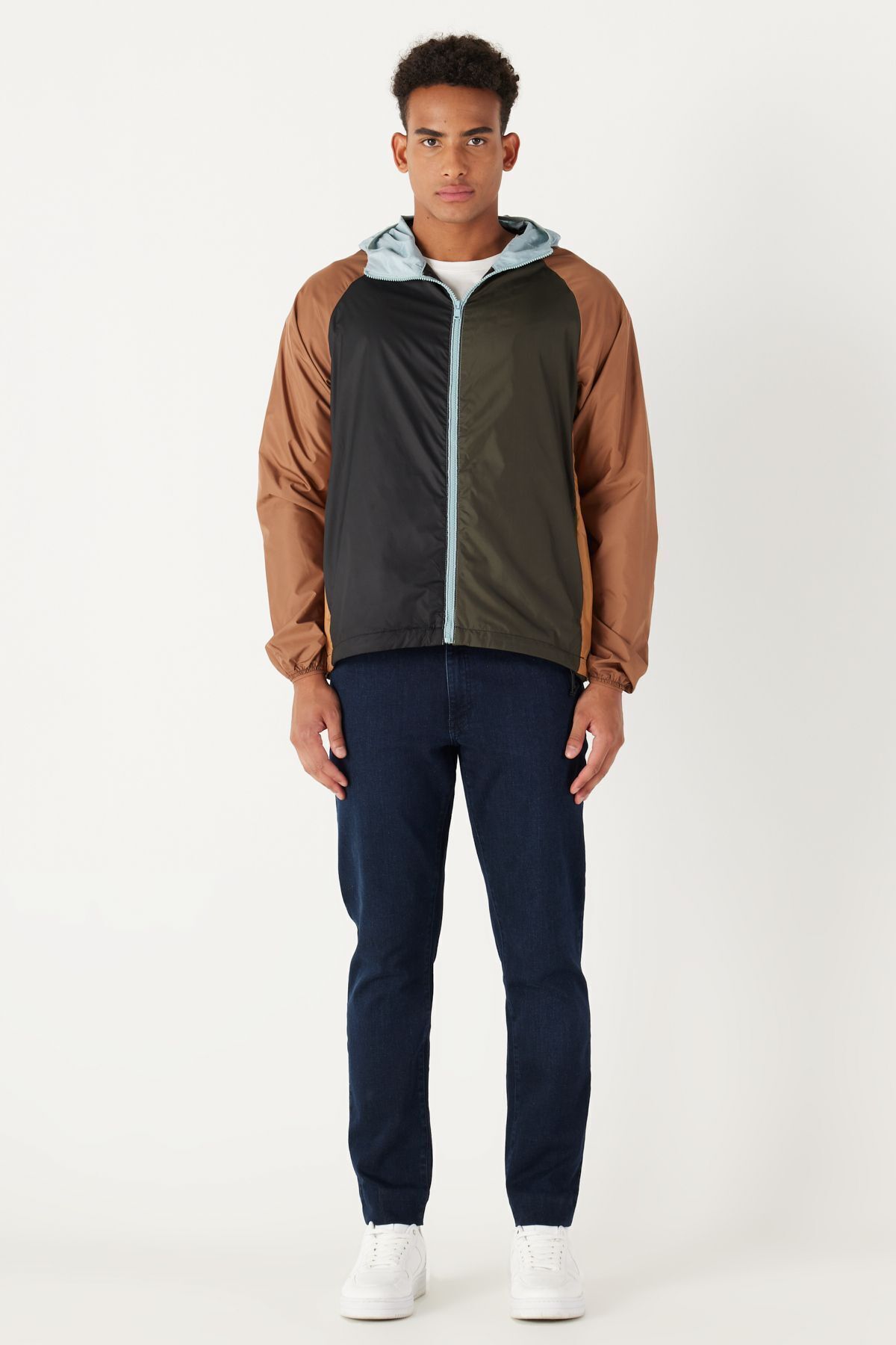 complete the look image