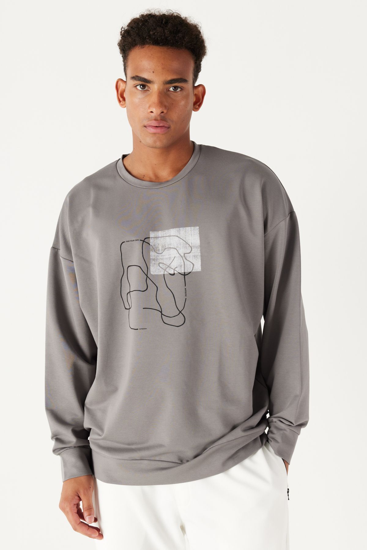 AC&Co / Altınyıldız Classics Męska Szara, Oversize'owa, Luźna Bluza Z Okrągłym Dekoltem I Nadrukiem Z Przodu Mężczyzna - M